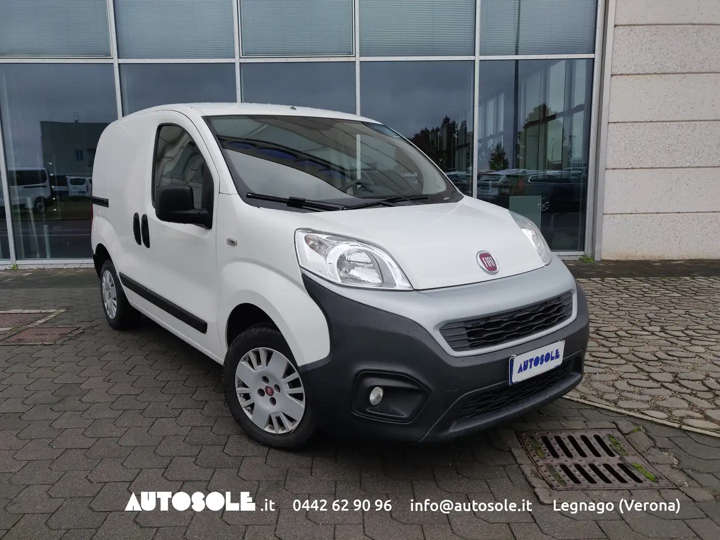 Fiat Fiorino 1.3 Mjt N1 Autocarro Blanc - 1