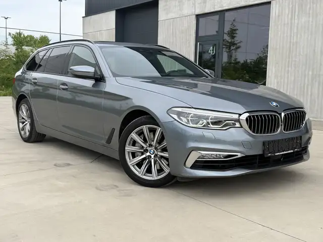 BMW 540 iXA Touring Euro 6b/ 340pk / FULL OPTION / PANO /