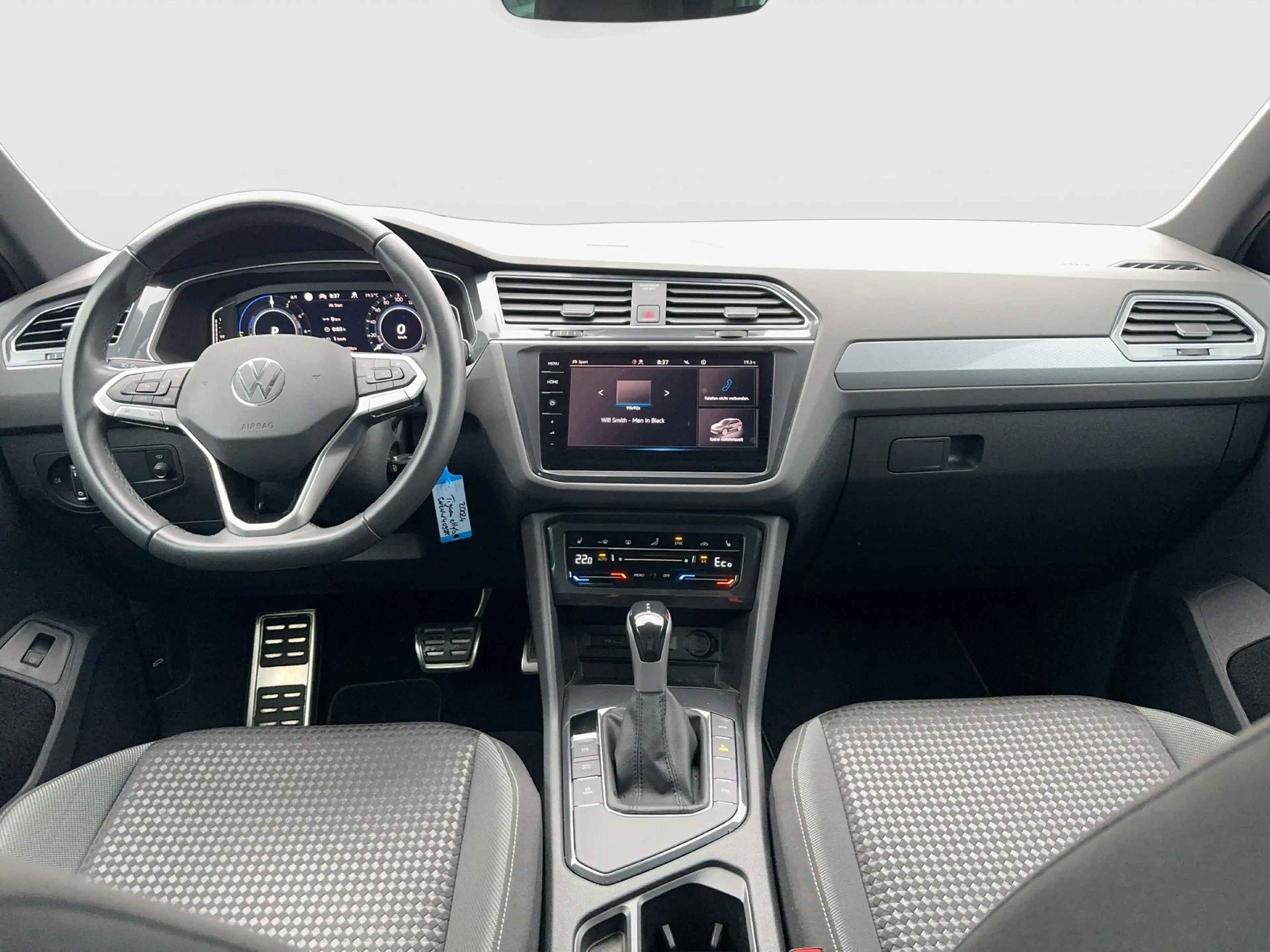 Volkswagen Tiguan eHybrid Active DSG LED AHK NAvi HUD AID ACC RFK SH — photo 11