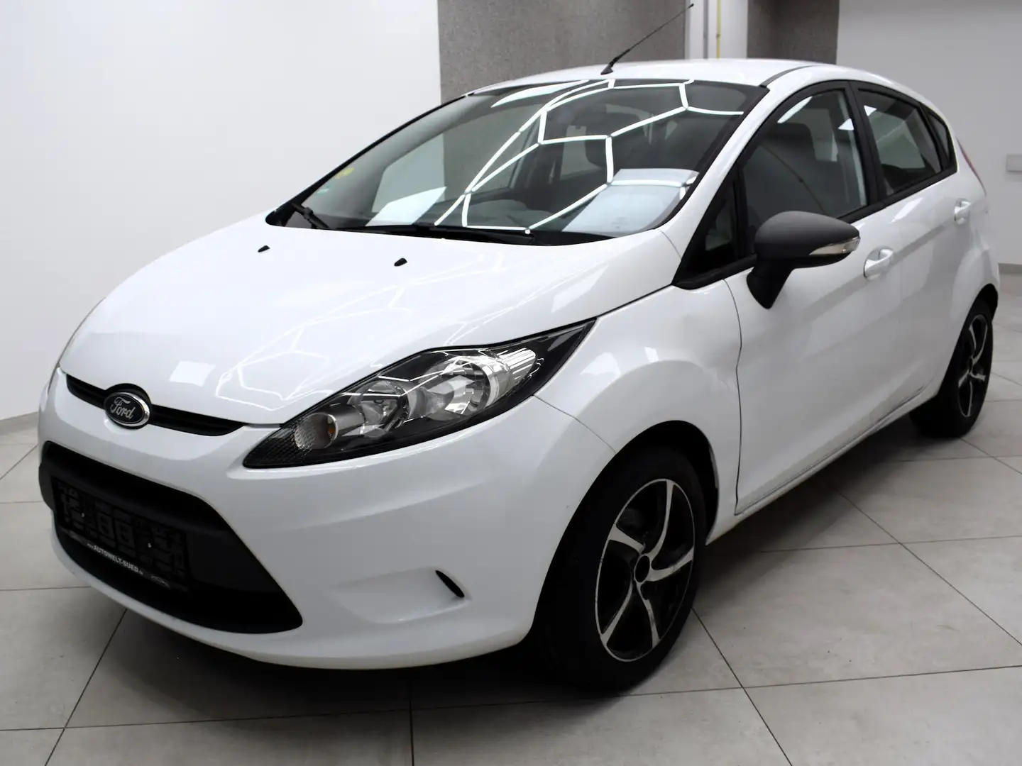 Ford Fiesta 1.25 Trend AC AHK CD 8fach Wit - 2