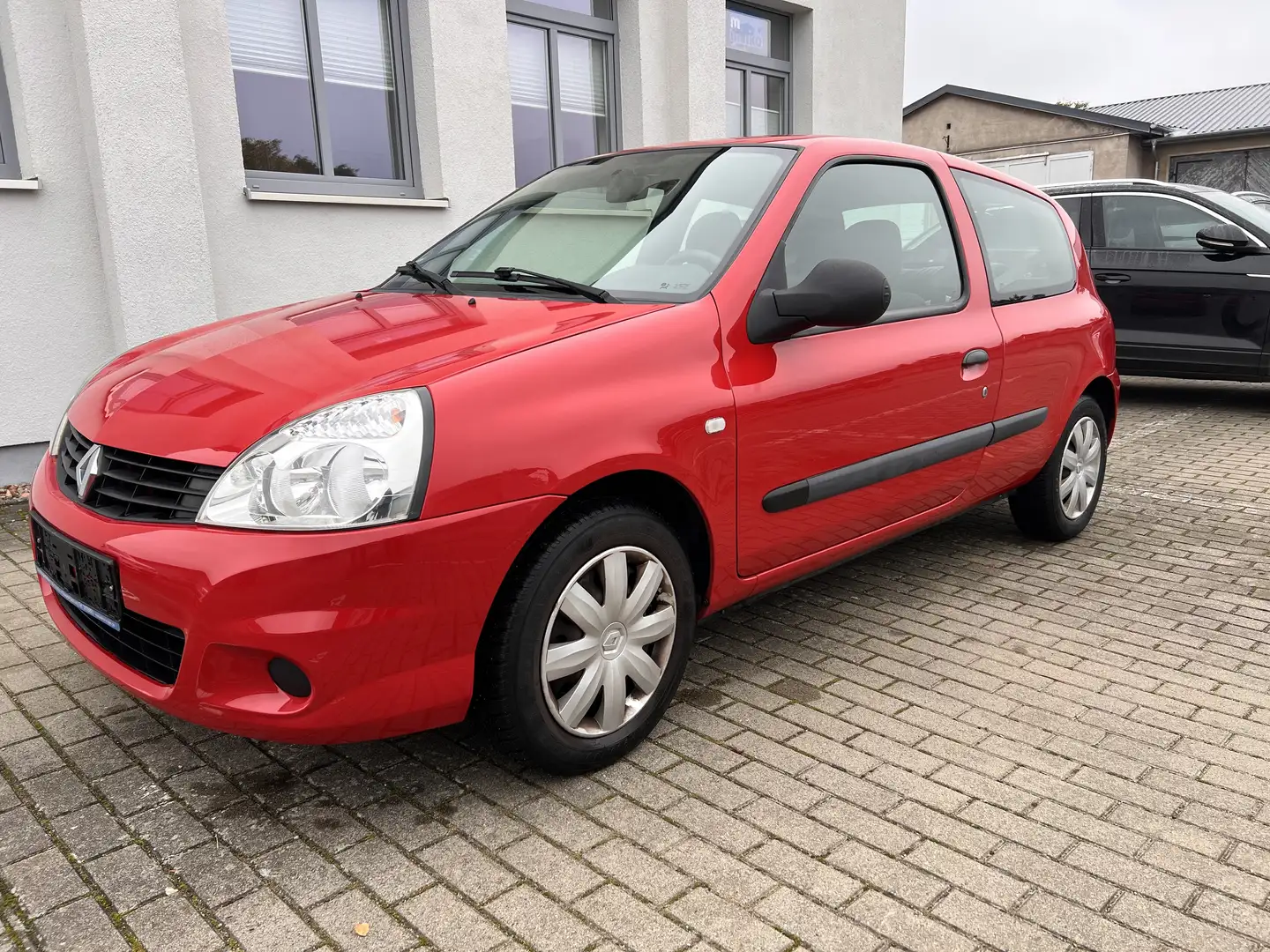 Renault Clio 1.2 16V Campus Authentique Rot - 1