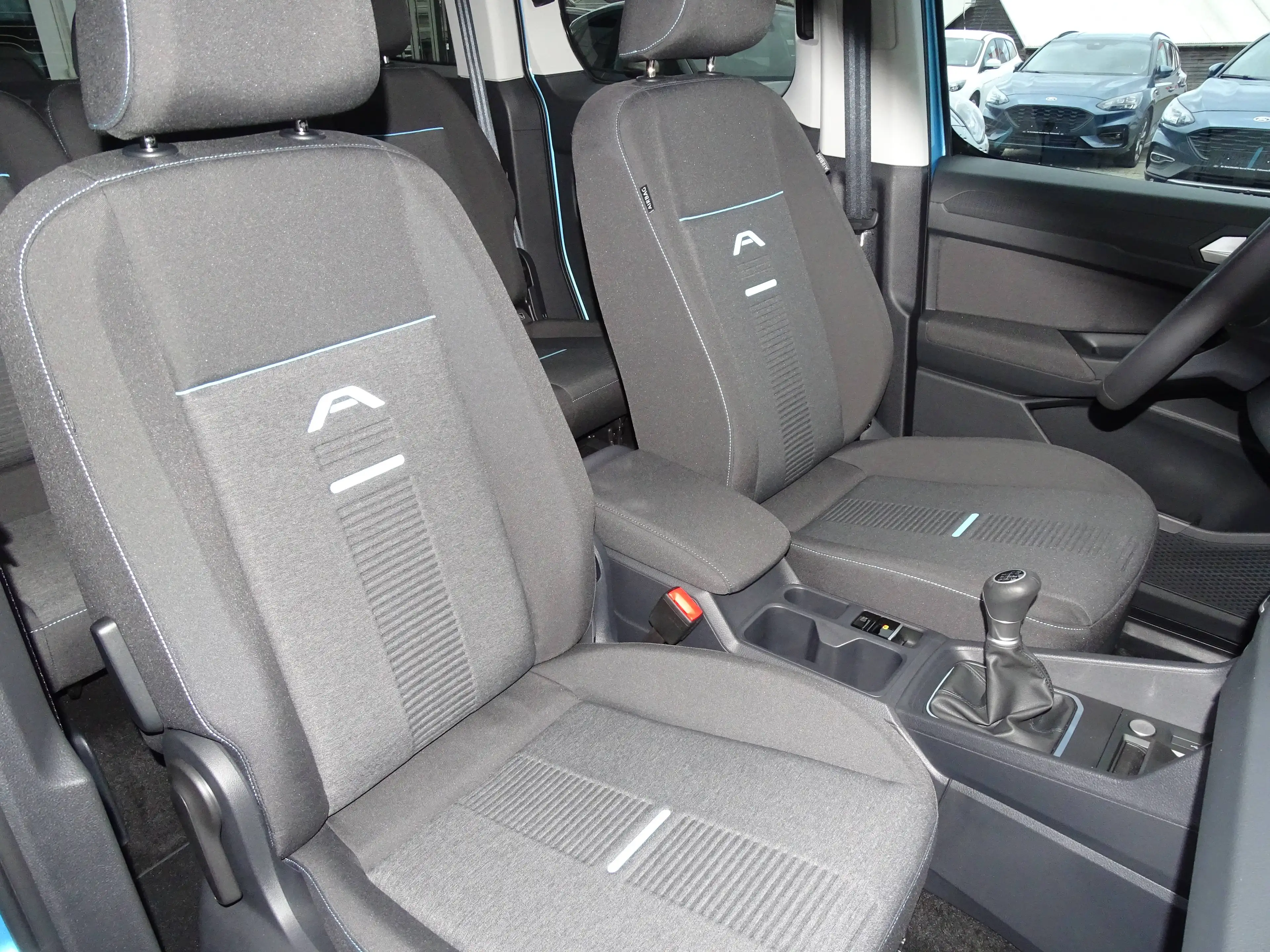 Ford Tourneo Connect Active — photo 11