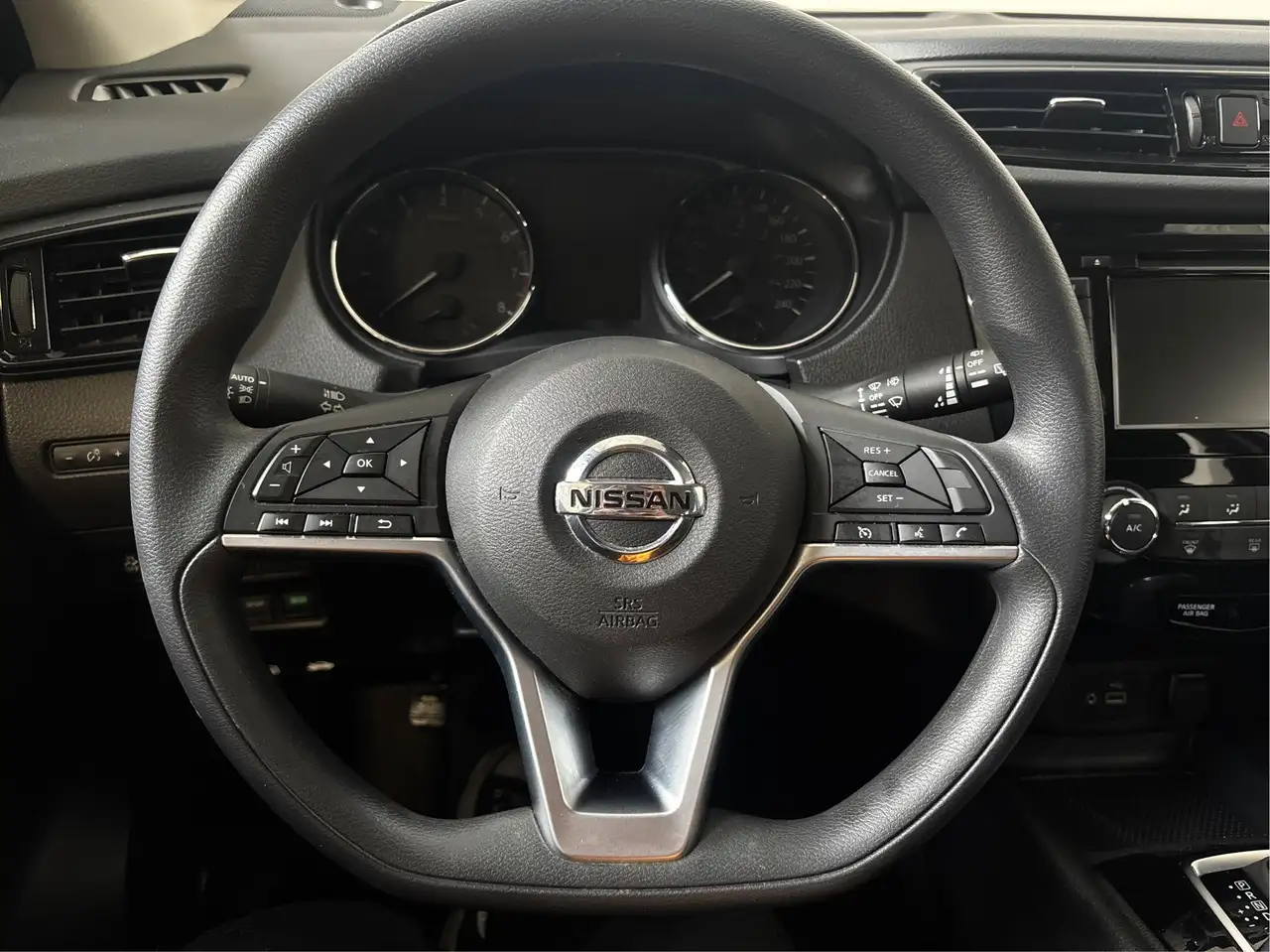 Nissan Qashqai снимка Nissan Qashqai