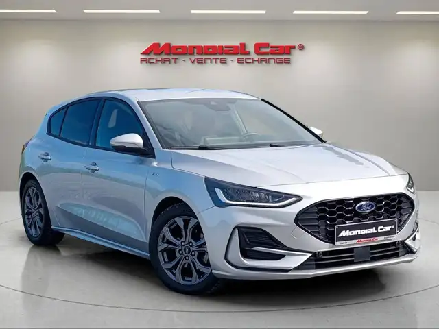 Ford Focus view 4