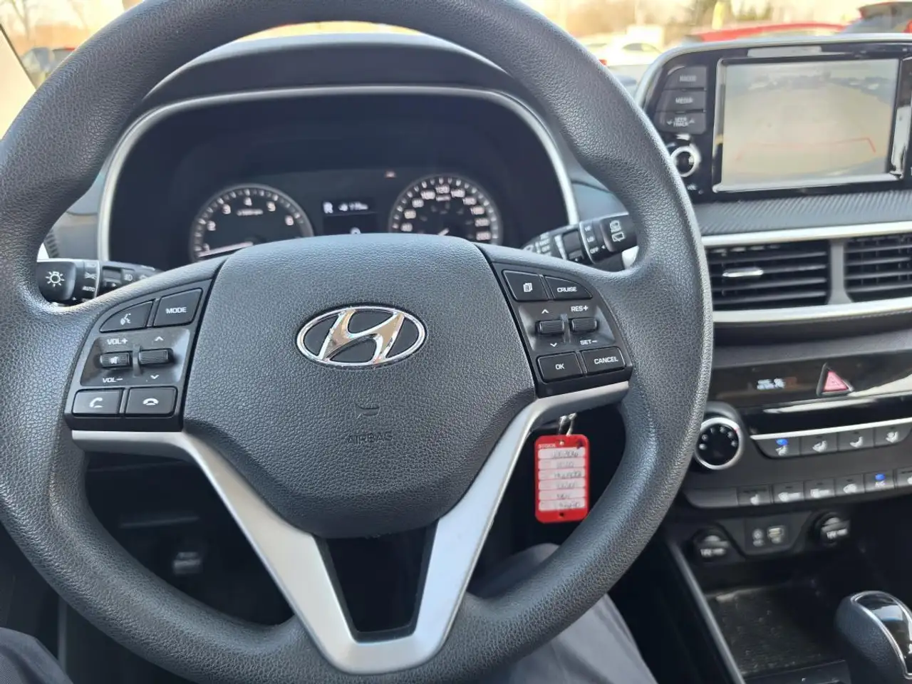 Hyundai TUCSON снимка Hyundai TUCSON