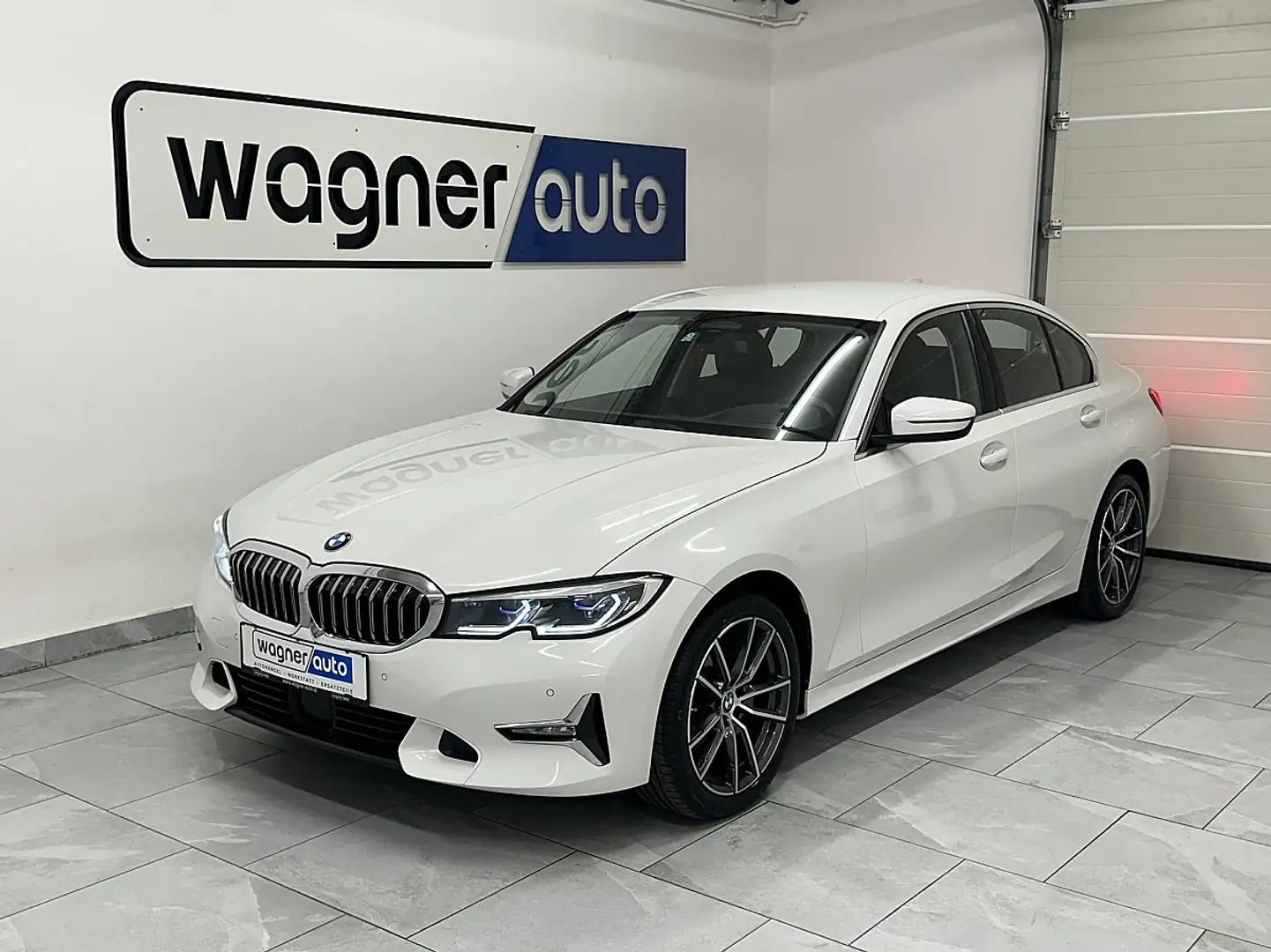 BMW 320 d xDrive Luxury Line Aut. Laserlicht/ACC/Live C... Weiß - 2