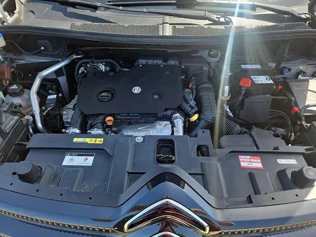 Citroen C5 Aircross view 8