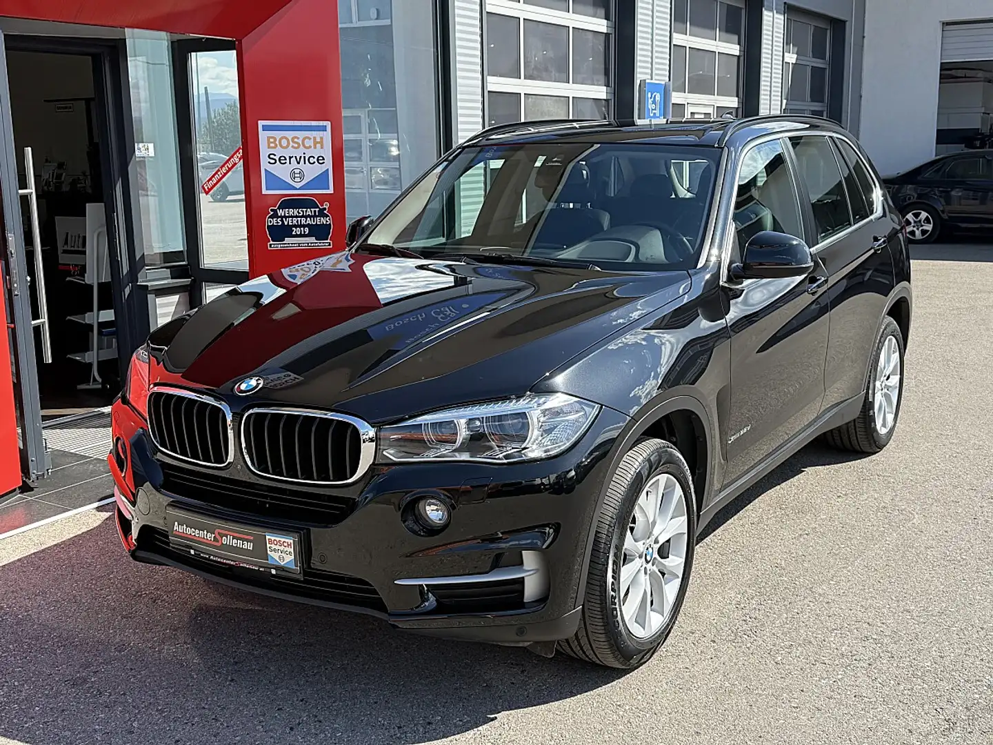 BMW X5 Drive 25d Schwarz - 2