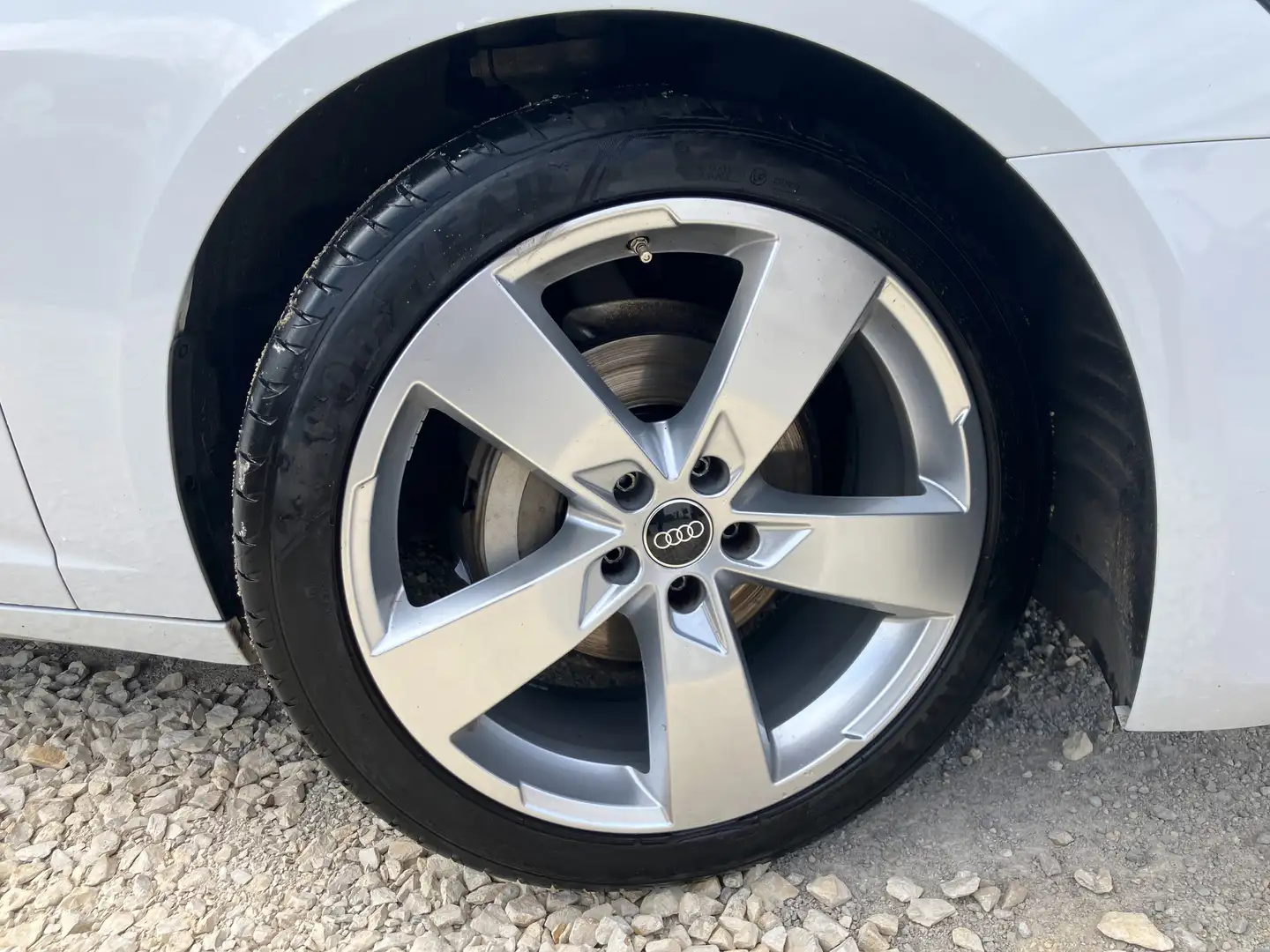 Audi A6 A6 Avant 40 TDI quattro S tronic Weiß - 2
