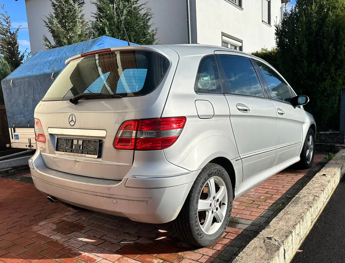 Mercedes-Benz B 200 B 200 CDI DPF Autotronic Silber - 2