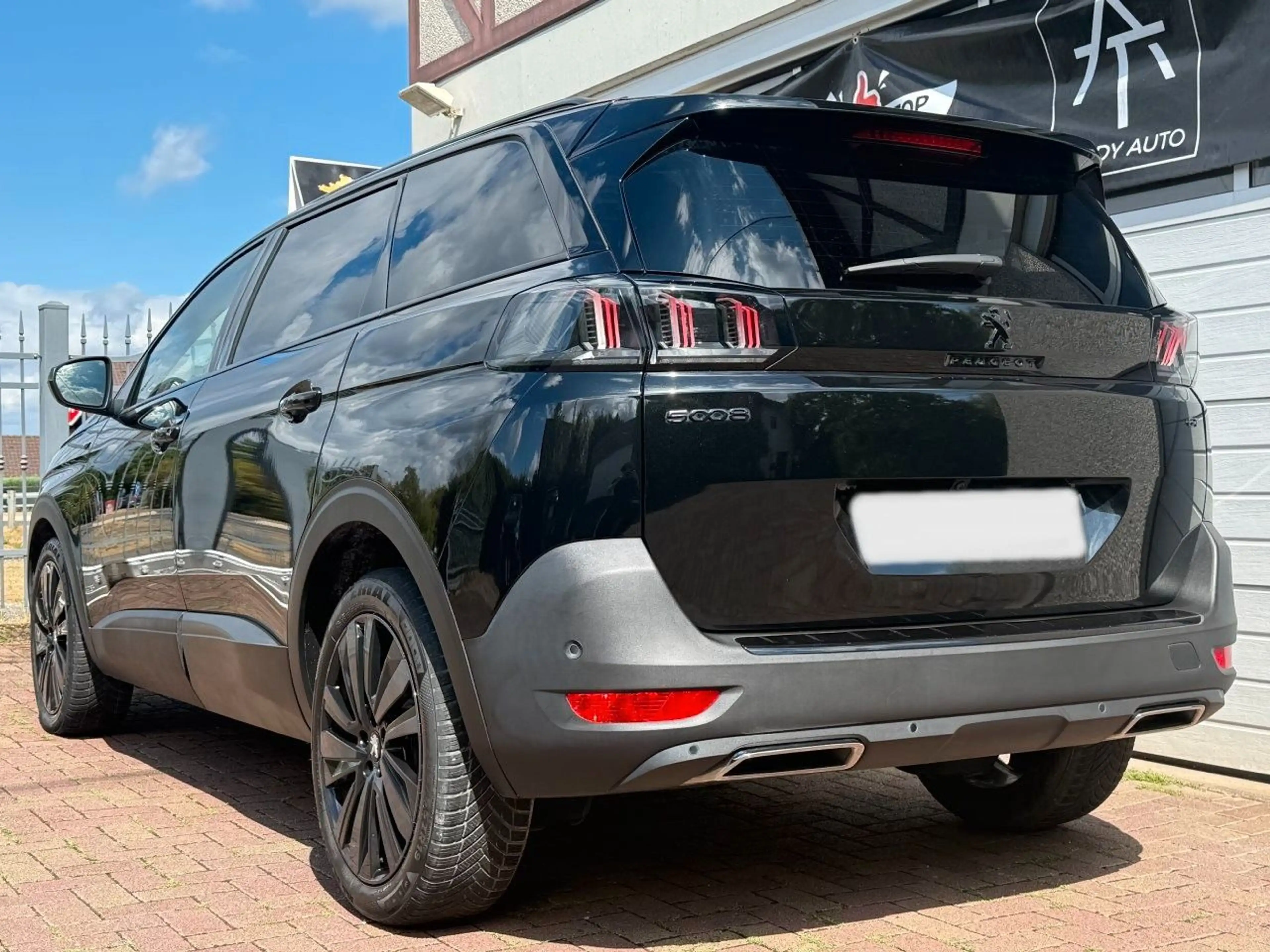 Peugeot 5008 130 Hdi GT | Black Pack | Focal | 360° — photo 3
