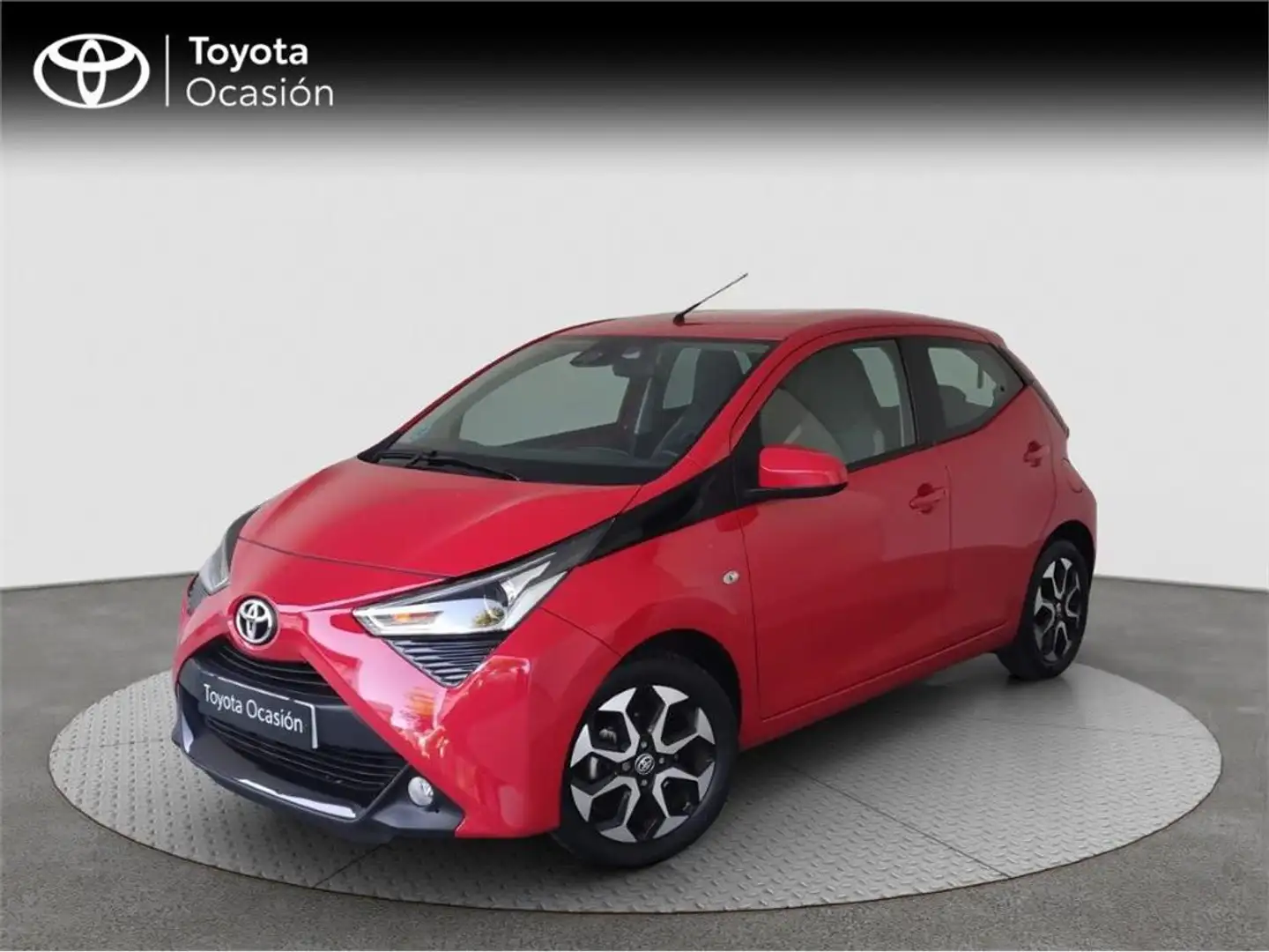 Toyota Aygo 5 Puertas x-play 70 Automático (x-shift) - 1