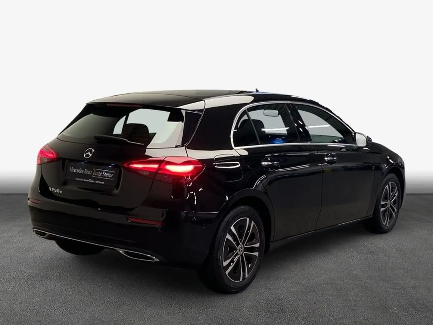 Mercedes-Benz A 250 A-Klasse Schwarz - 2
