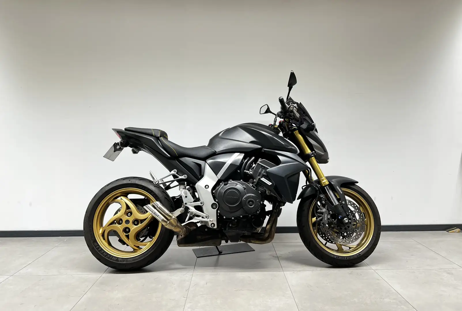 Honda CB 1000 Noir - 1