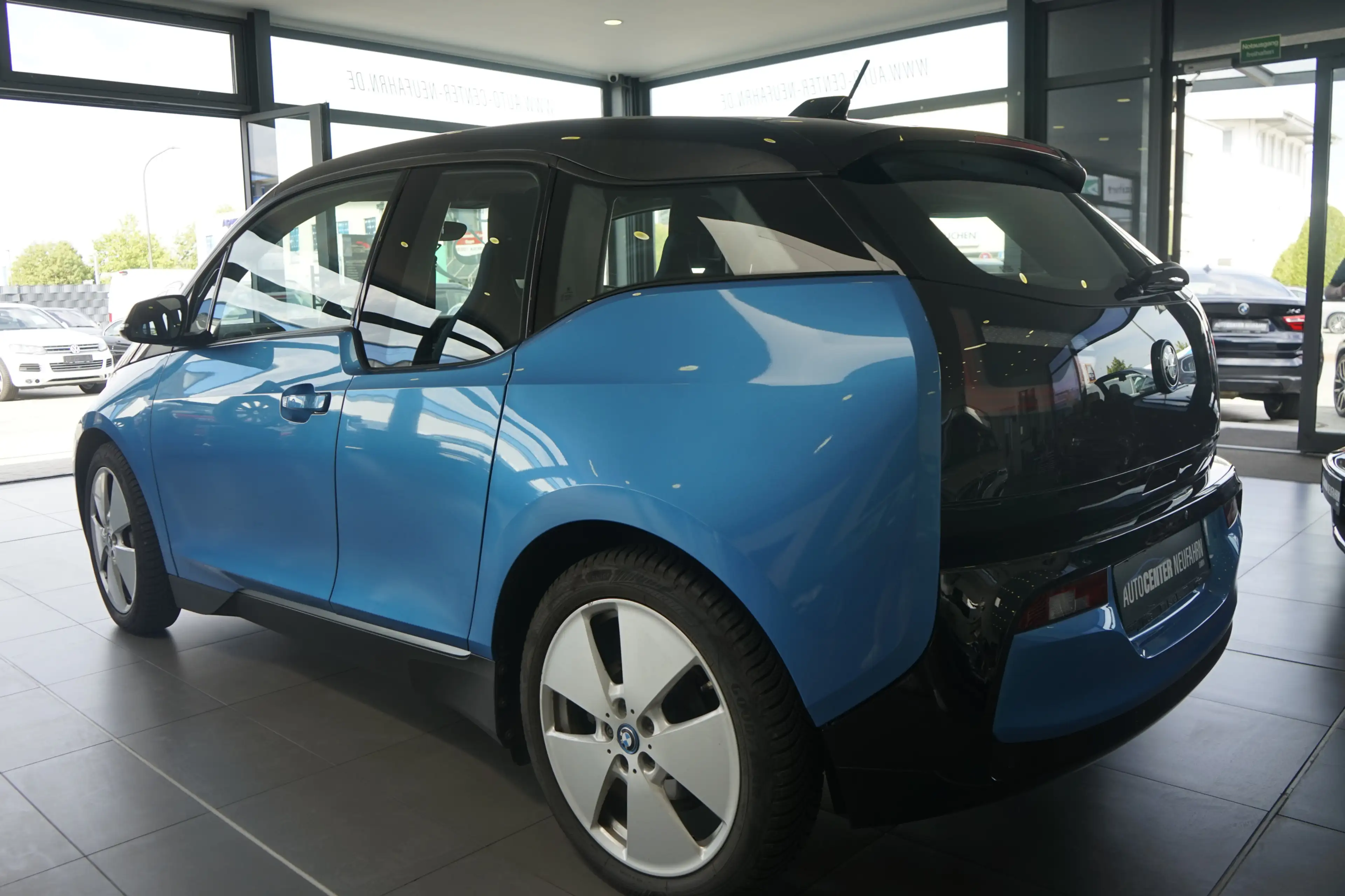 BMW i3 WÄRMEPUMPE+GLASDACH +PDC+PARKASSISTENT+BLUETOOTH — photo 5