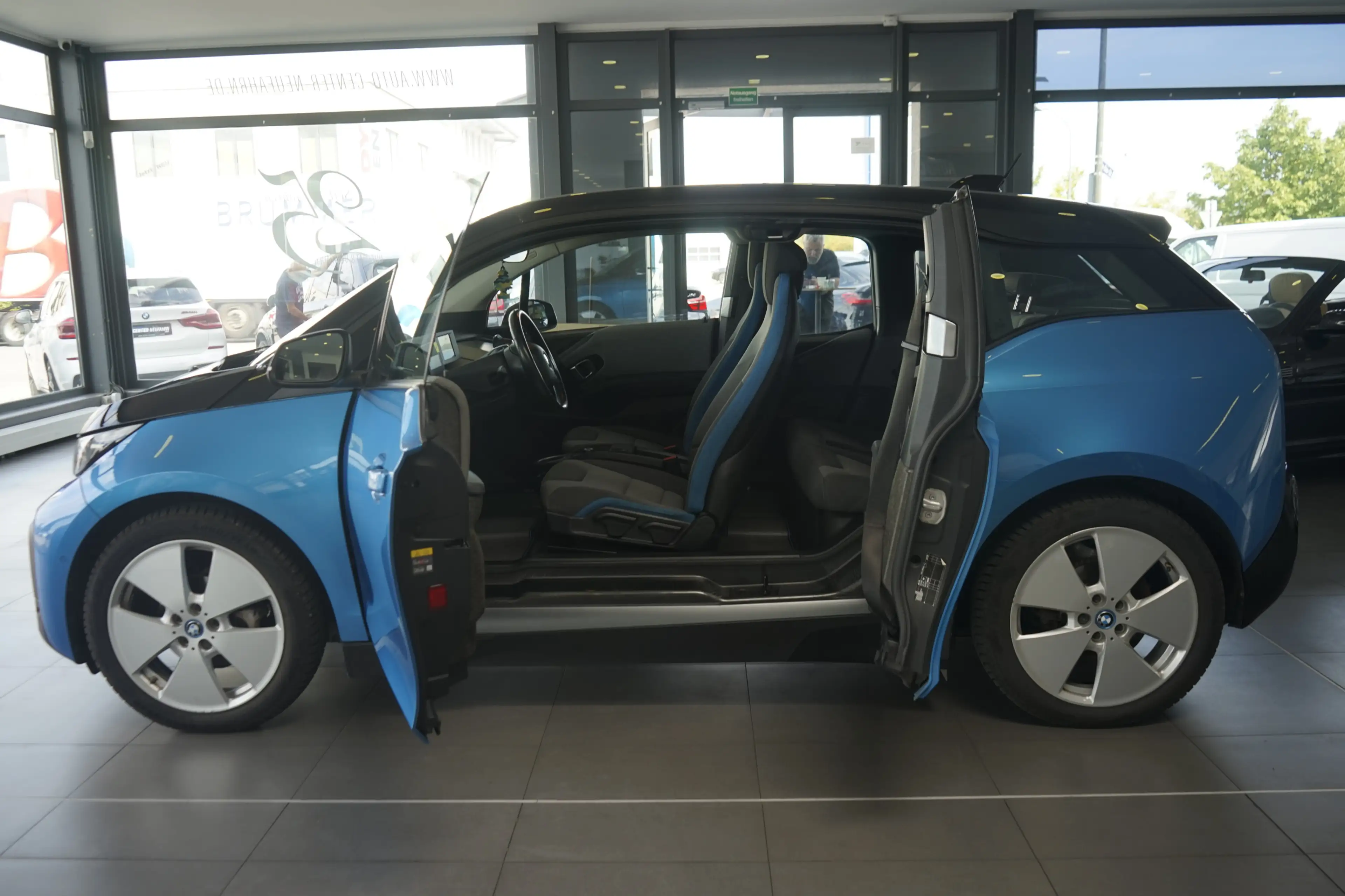 BMW i3 WÄRMEPUMPE+GLASDACH +PDC+PARKASSISTENT+BLUETOOTH — photo 12