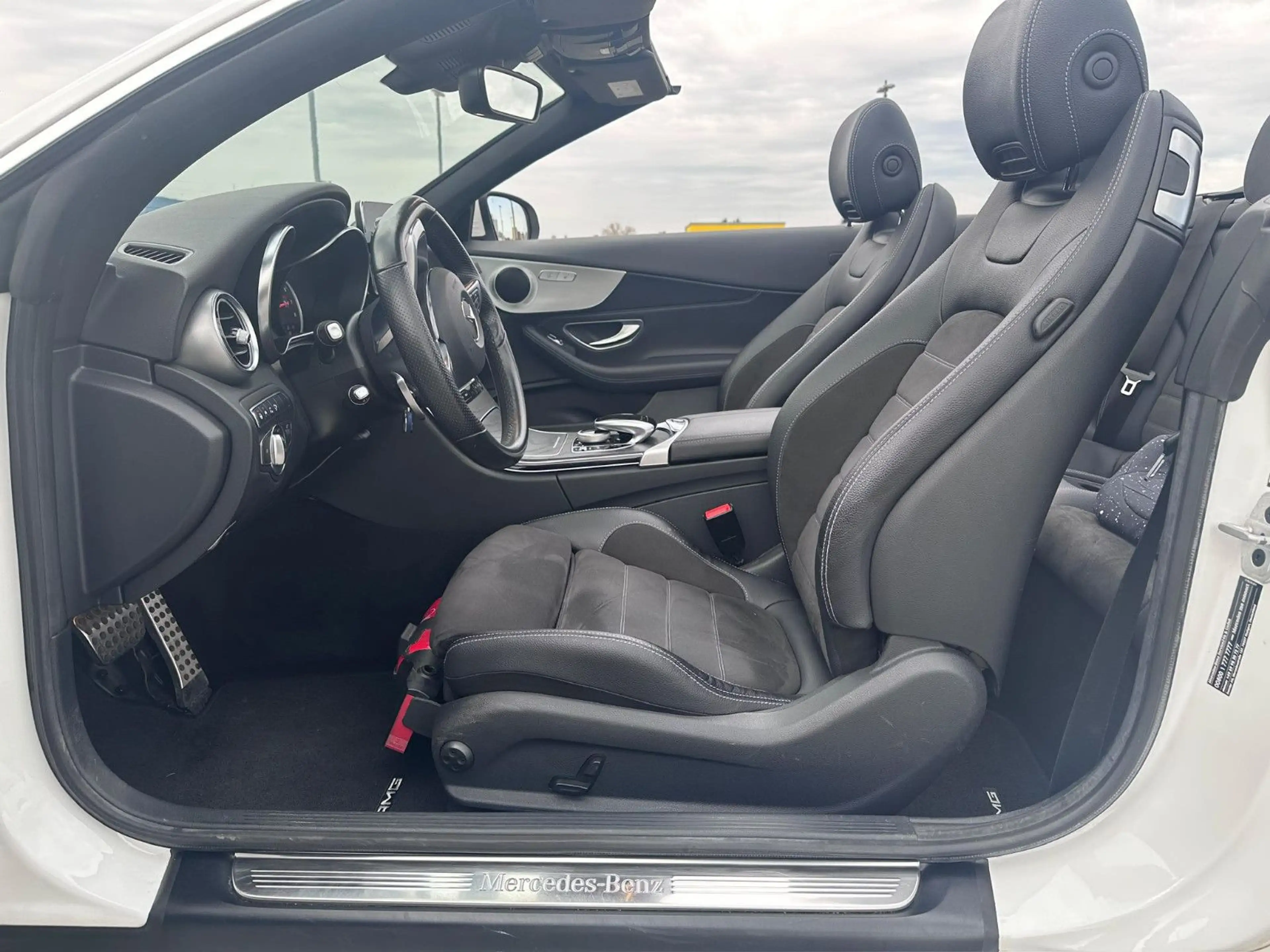 Mercedes-Benz C 250 C Cabrio AMG Line/DISTRONIC/HU/Service — photo 14