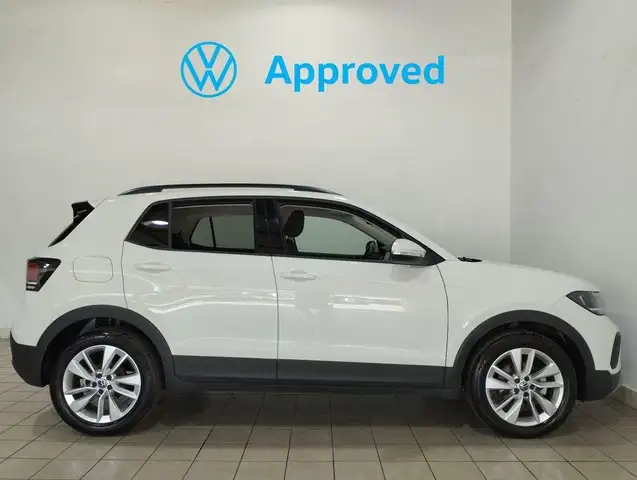 Volkswagen T-Cross view 3