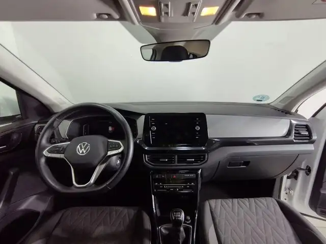 Volkswagen T-Cross view 4