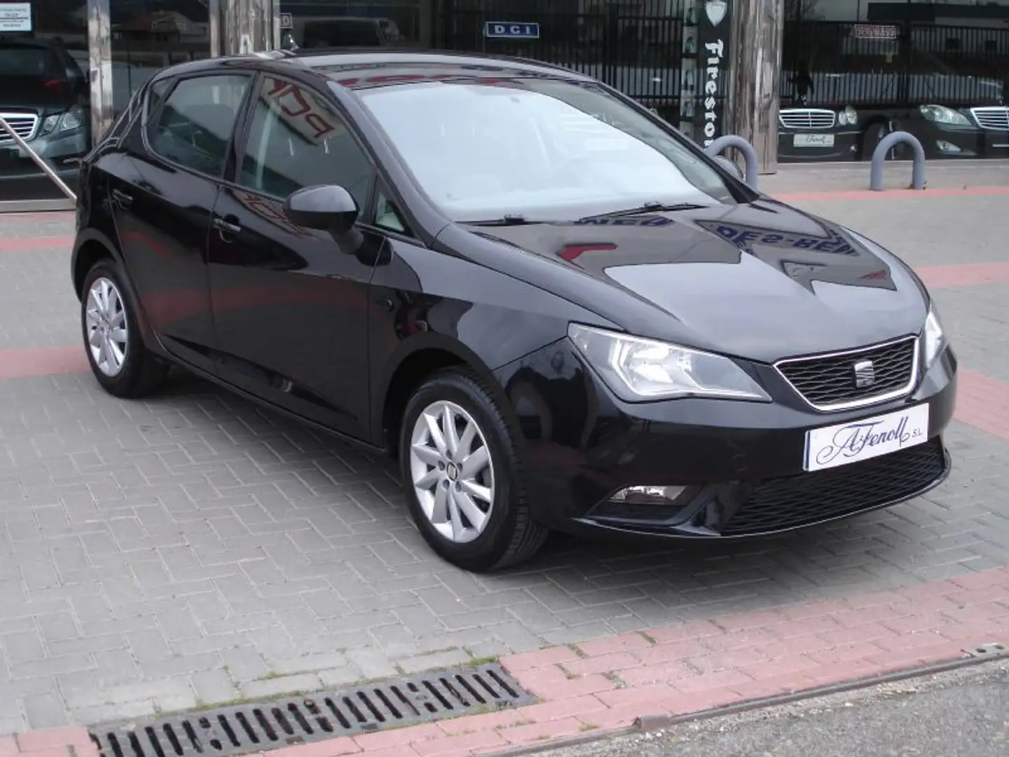 SEAT Ibiza 1.6TDI CR Style Tech Schwarz - 1