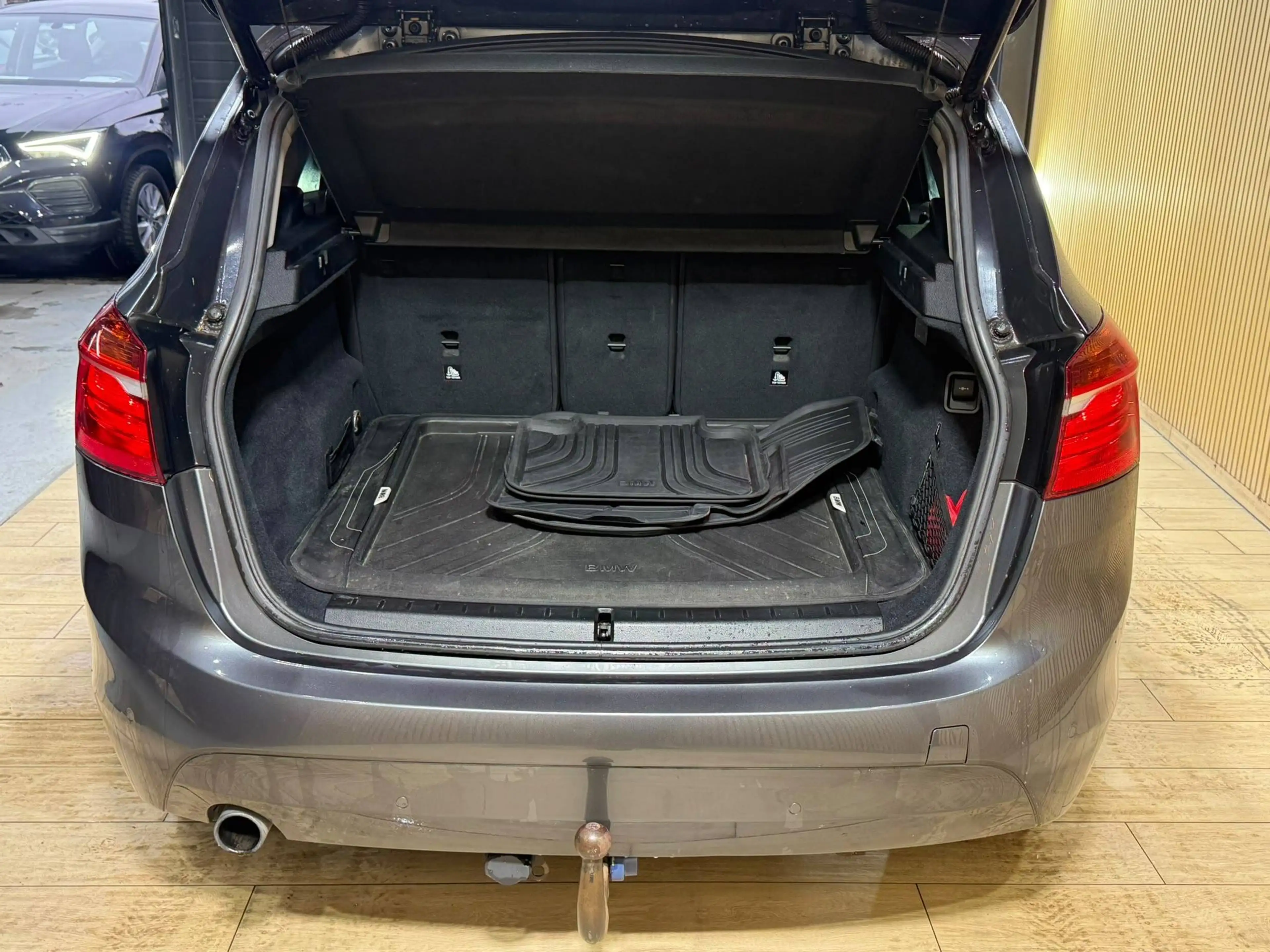 BMW 216 i Active Tourer * GARANTIE 12 MOIS * 1ER PROPRIETAIRE * — photo 8