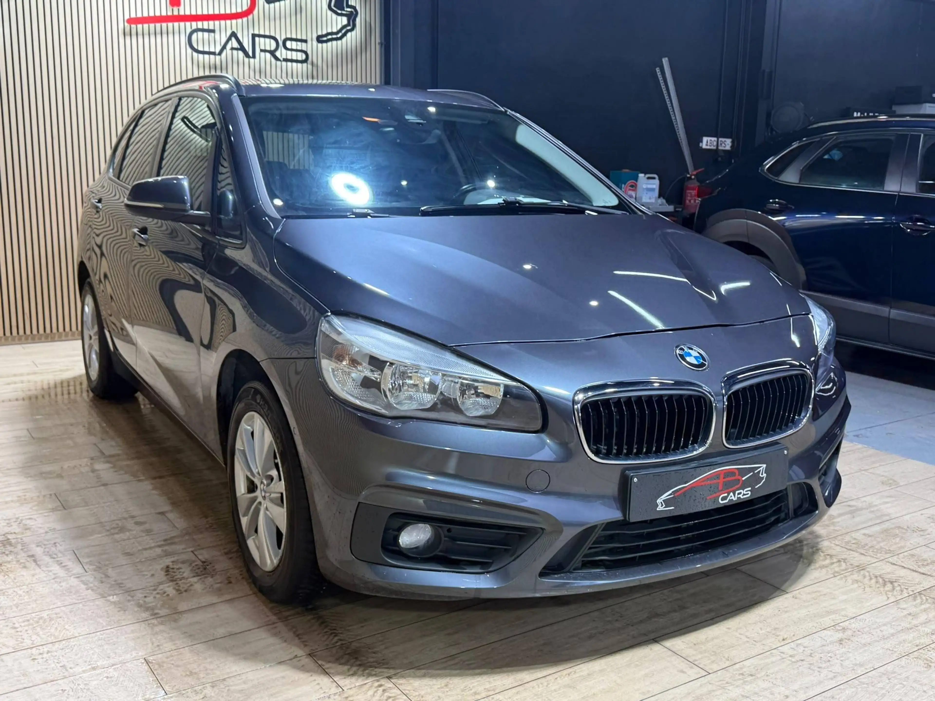 BMW 216 i Active Tourer * GARANTIE 12 MOIS * 1ER PROPRIETAIRE * — photo 3