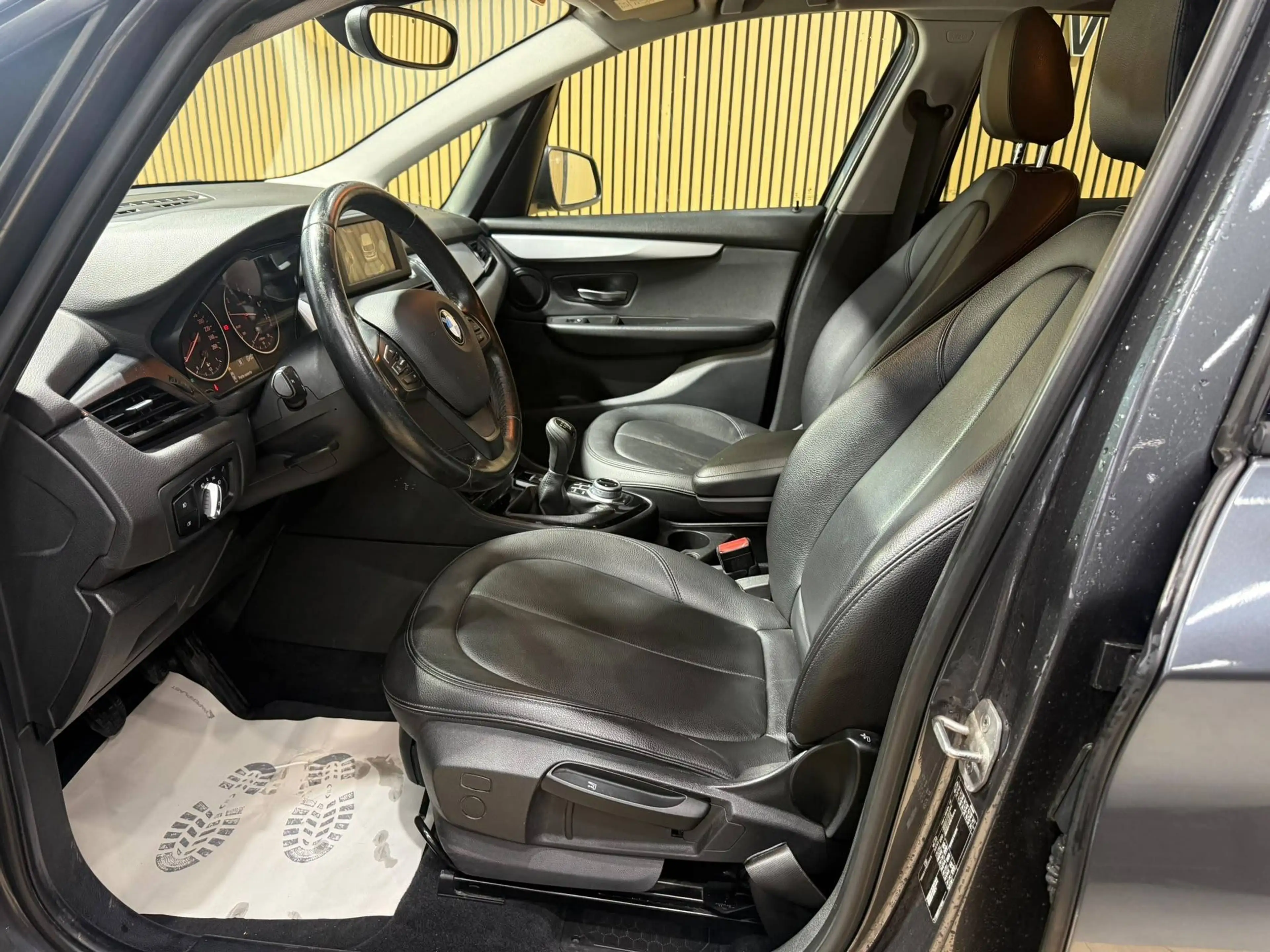 BMW 216 i Active Tourer * GARANTIE 12 MOIS * 1ER PROPRIETAIRE * — photo 10