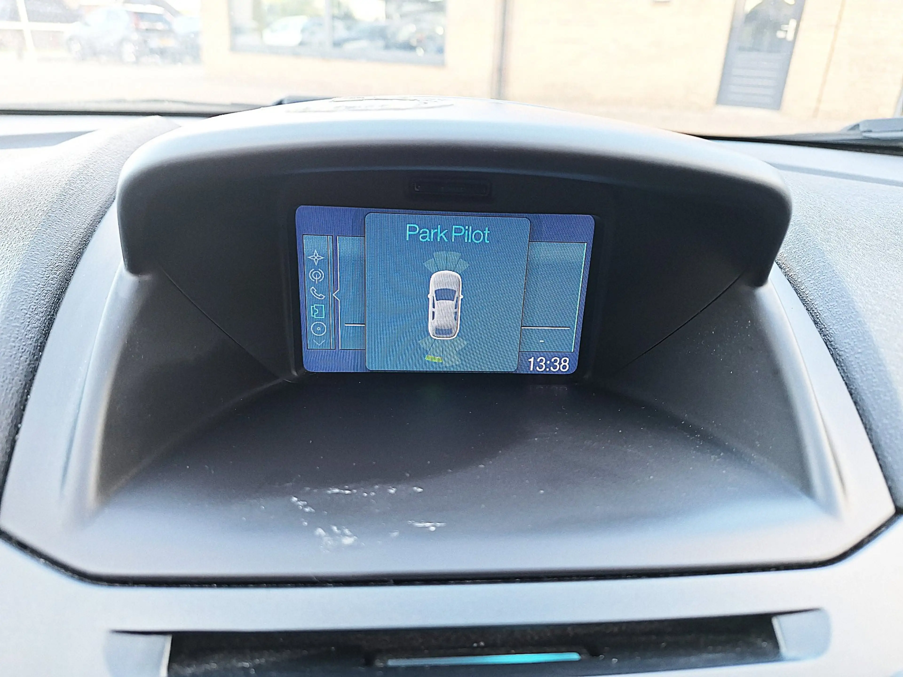 Ford Fiesta 1.0 Style Ultimate Navigatie, Airco, PDC V+A, LM V — photo 7