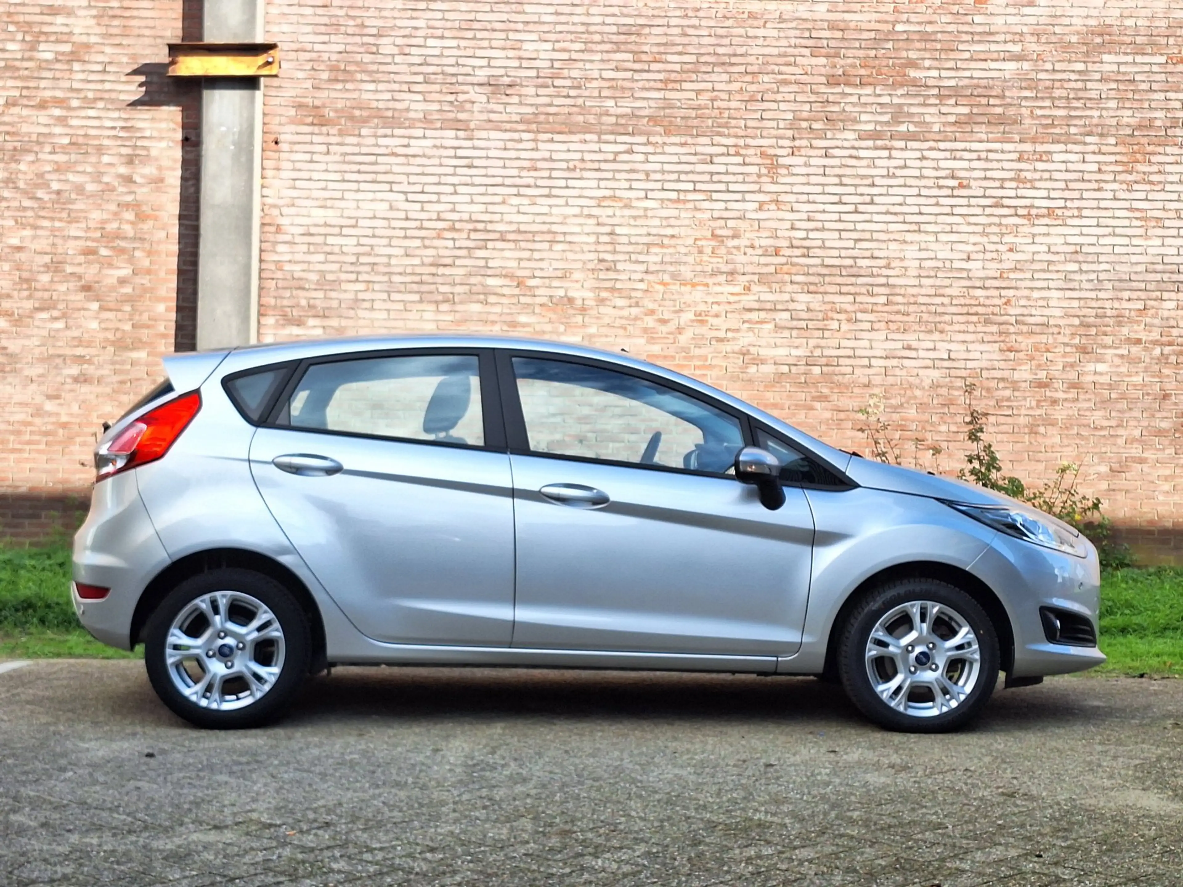 Ford Fiesta 1.0 Style Ultimate Navigatie, Airco, PDC V+A, LM V — photo 13