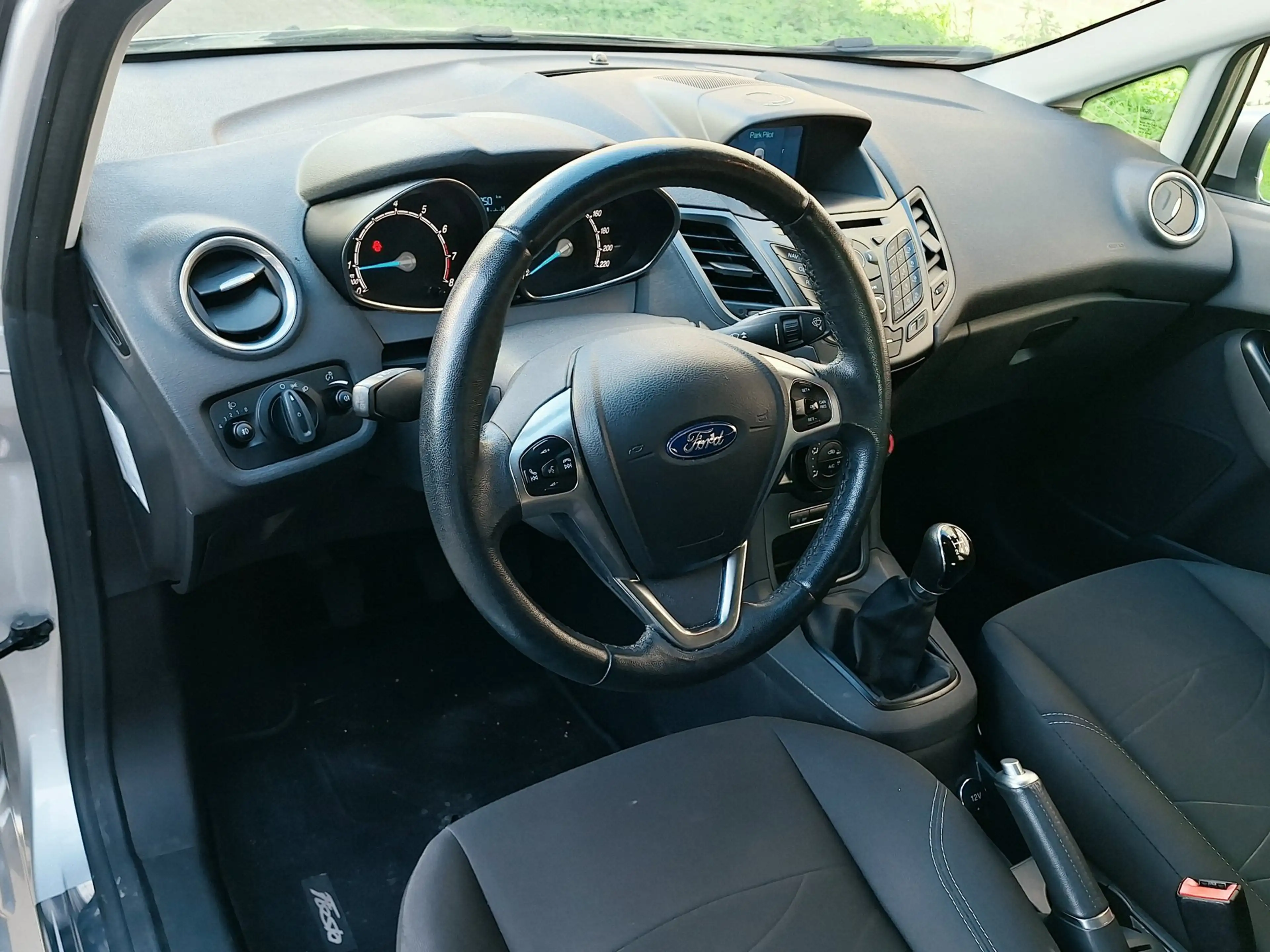 Ford Fiesta 1.0 Style Ultimate Navigatie, Airco, PDC V+A, LM V — photo 3