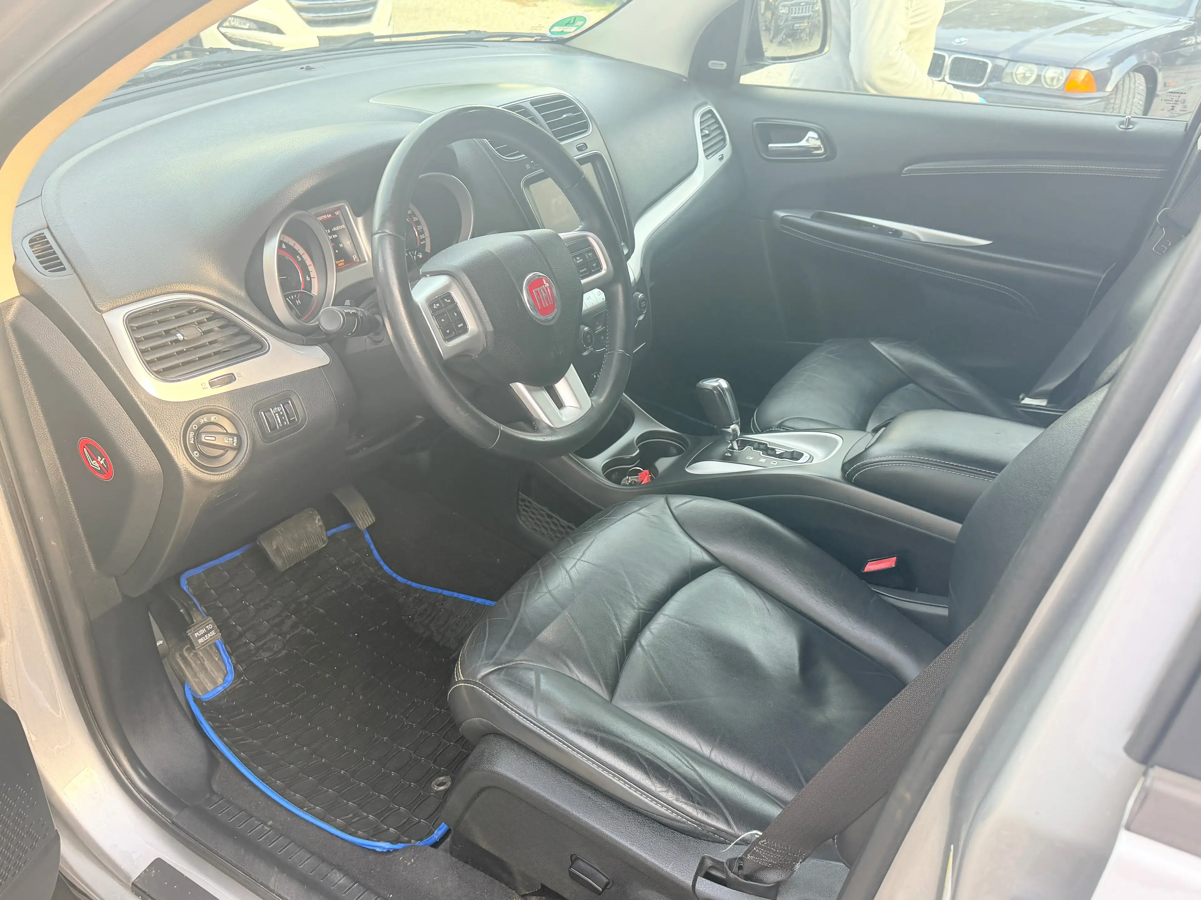 Fiat Freemont Black Code AWD — photo 10