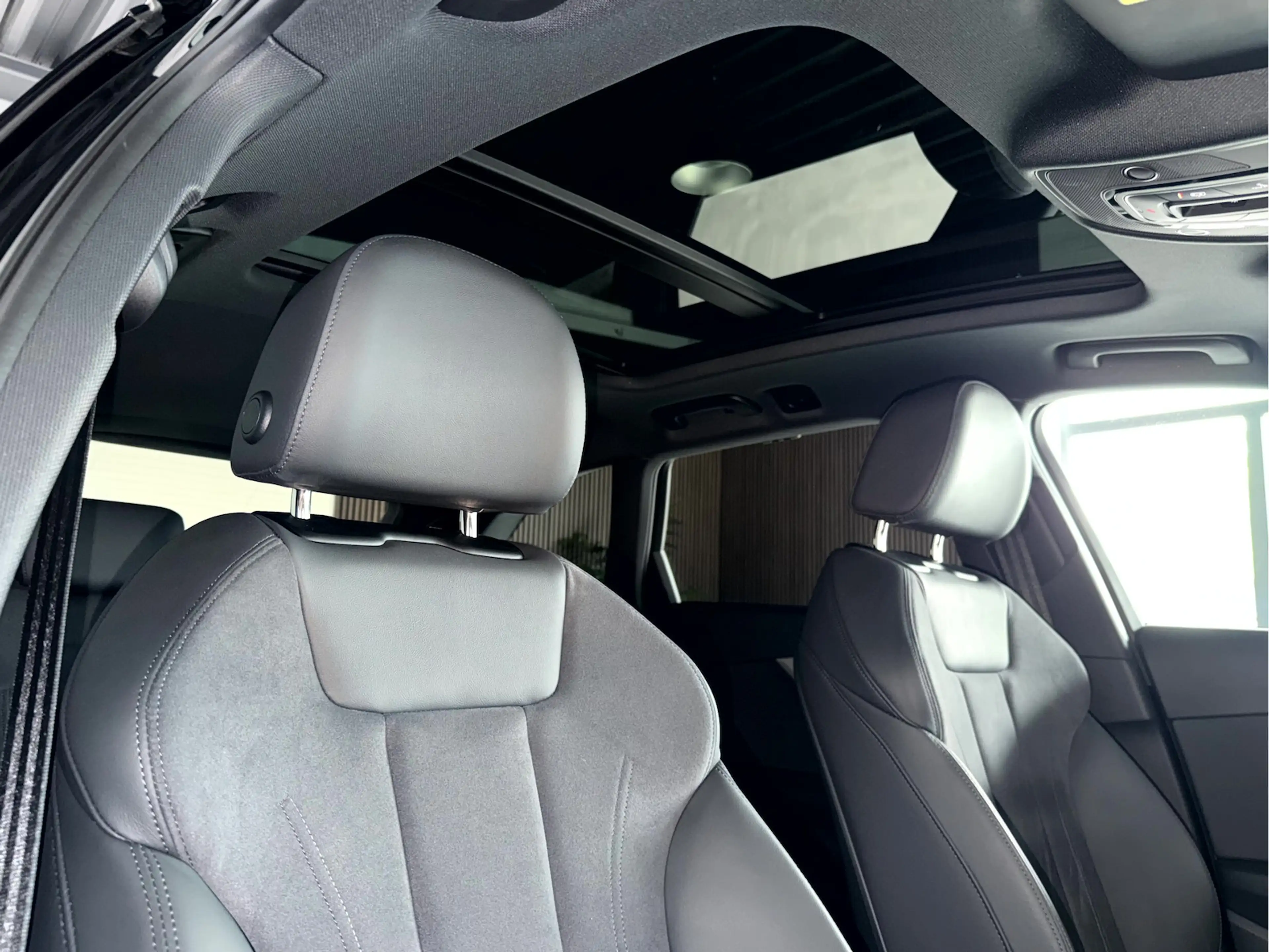 Audi A4 45TFSI S Line Competition Edition Plus*Matrix — photo 14