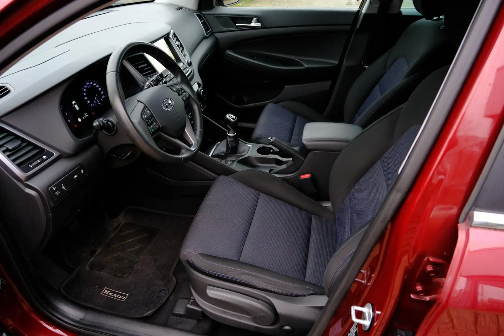 Hyundai TUCSON 1.6 GDi Comfort Navi|1e Eig|Cam|Clima|LMV Rood - 2