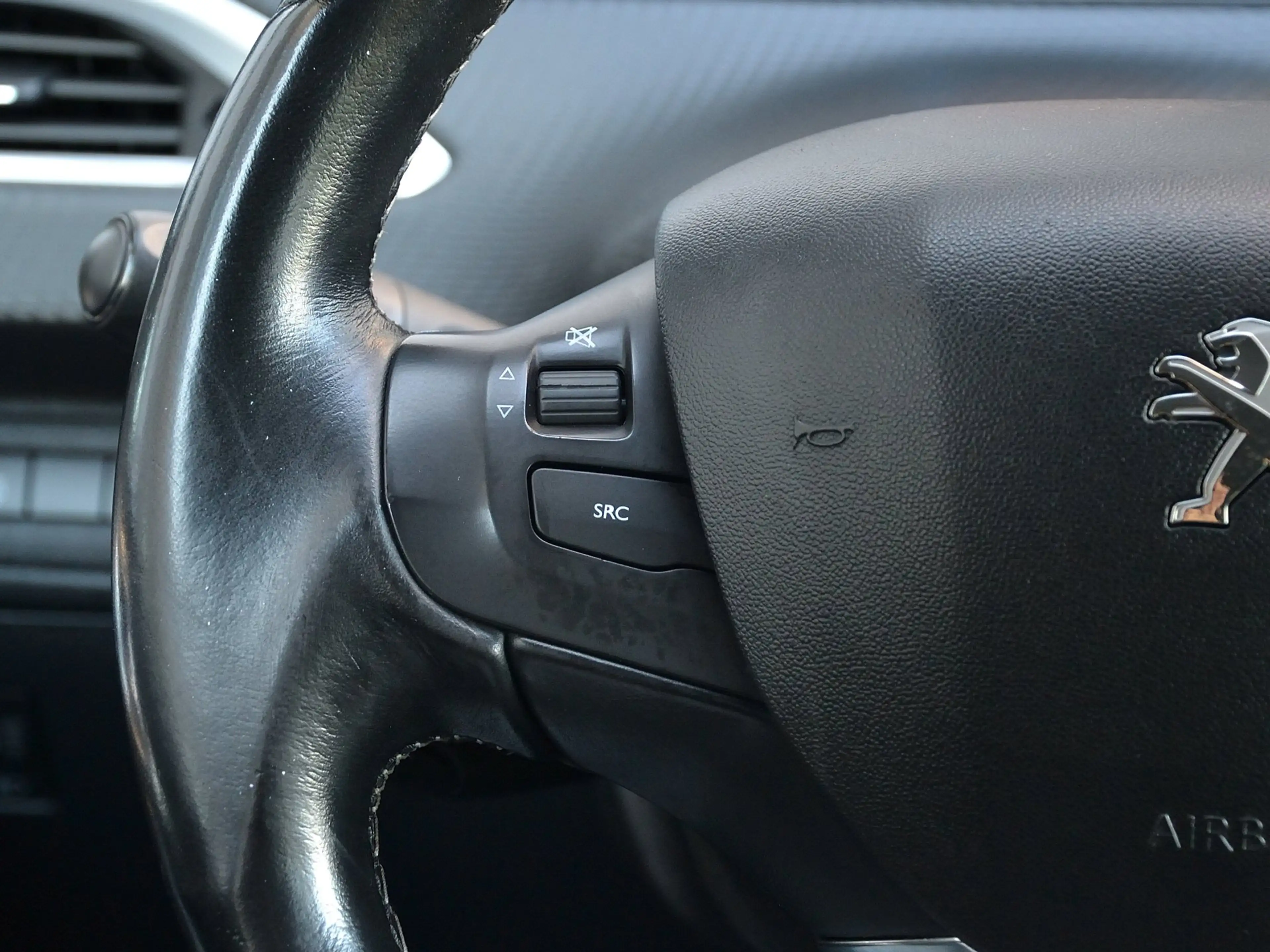Peugeot 2008 1.2 PureTech Allure | Climate Control | Stoelverwa — photo 17