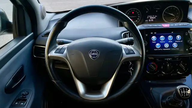 Lancia Ypsilon view 15