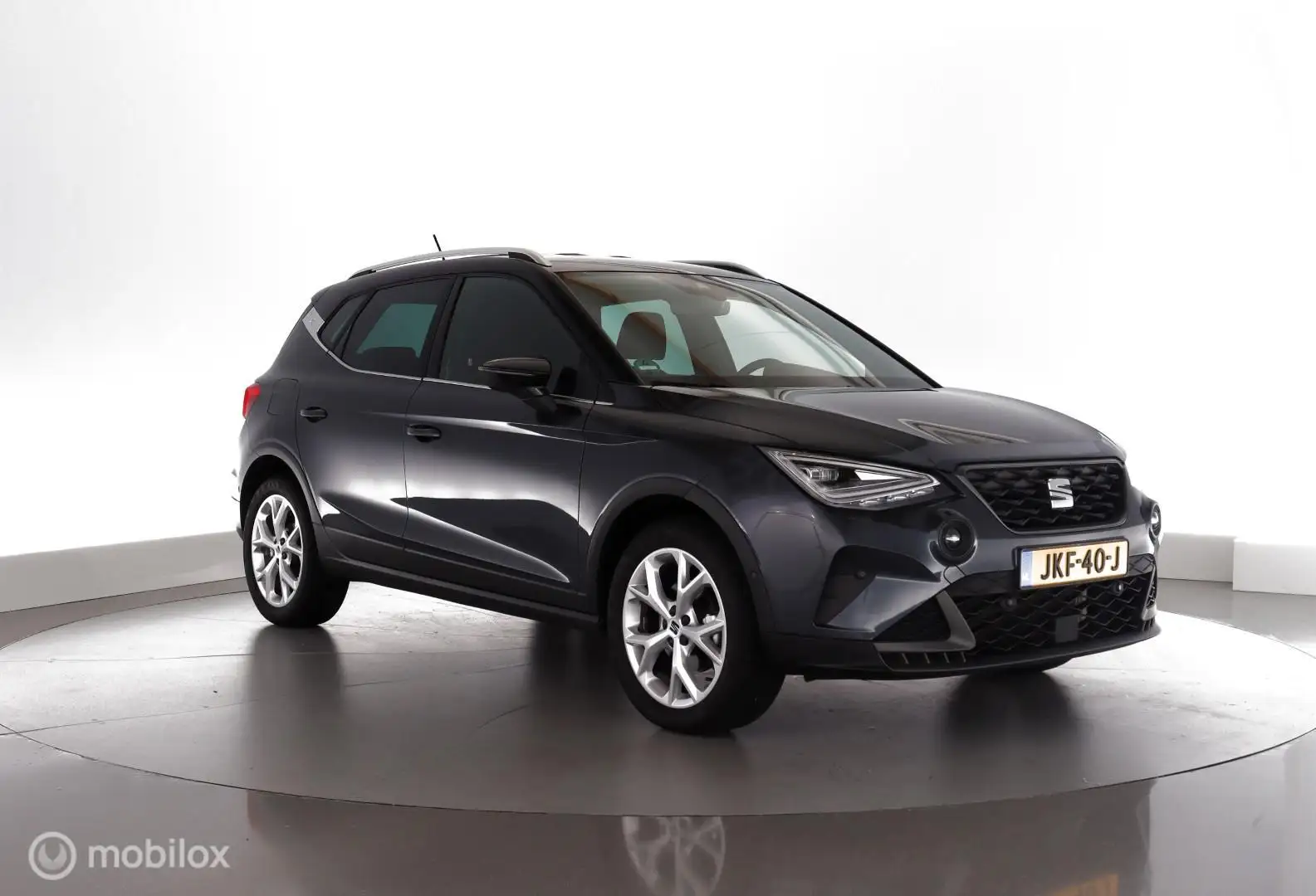 SEAT Arona 1.0 116PK Automaat Business Connect led|dab|cam|ec Grijs - 2