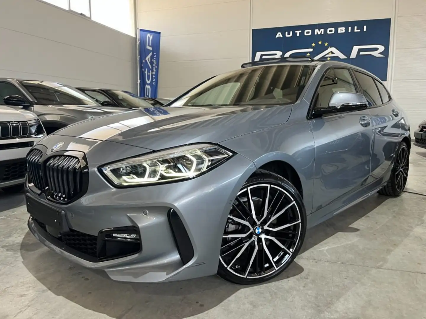 BMW 118 iA Msport Autom./Tetto/"19 M sport/Sed.Guscio/Head Grigio - 1