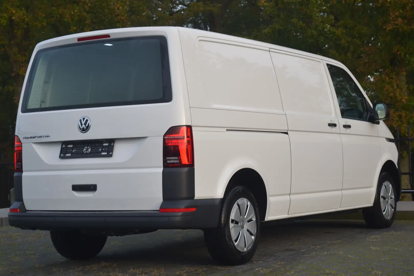 Volkswagen T6 Transporter 2.0 TDi Kastenwagen Wit - 2