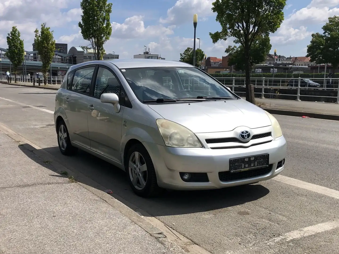 Toyota Corolla Verso 2.0 Turbo D4D 16v Linea Sol 7 PLACES - 1