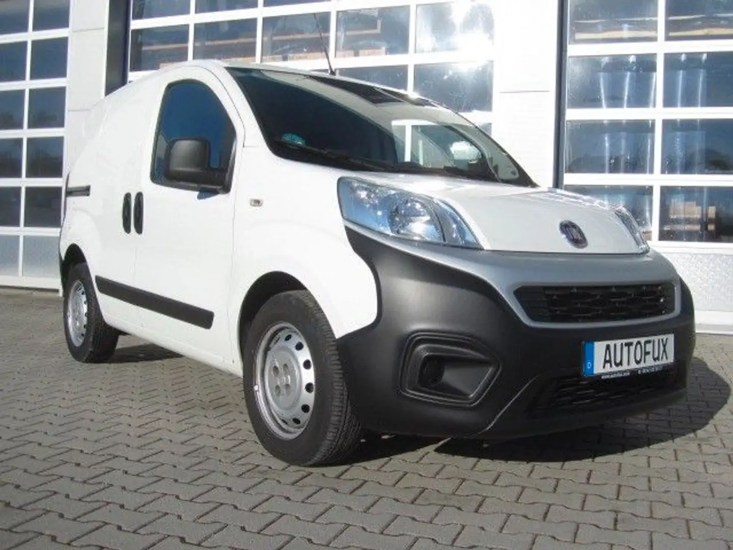 Fiat Fiorino 1.3 Kawa 80, 2x Schiebetür, Navi, Kamera Weiß - 1