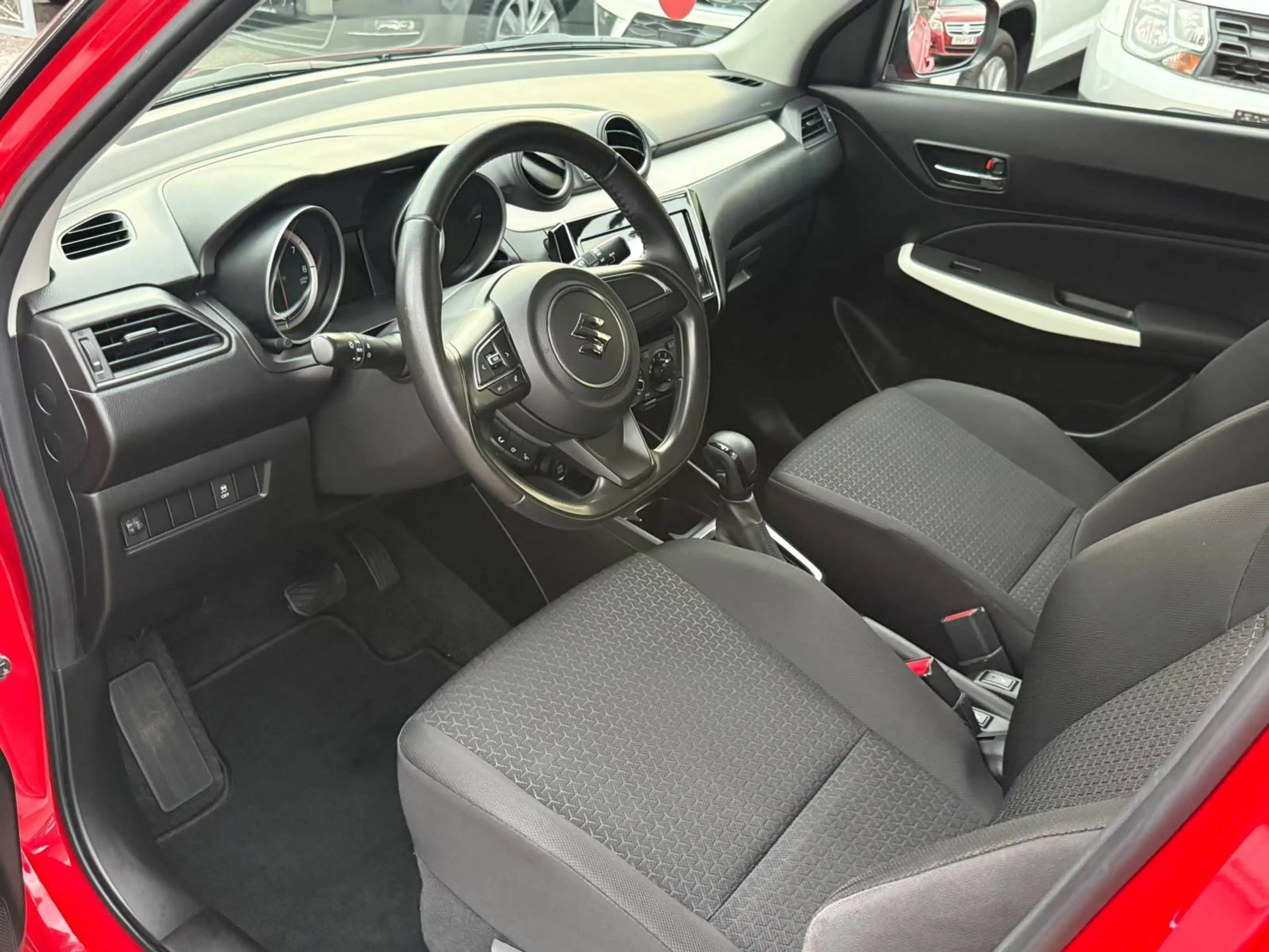 Suzuki Swift 1.2 Automatik | Navi | Sitzheizung |TÜV NEU — photo 10