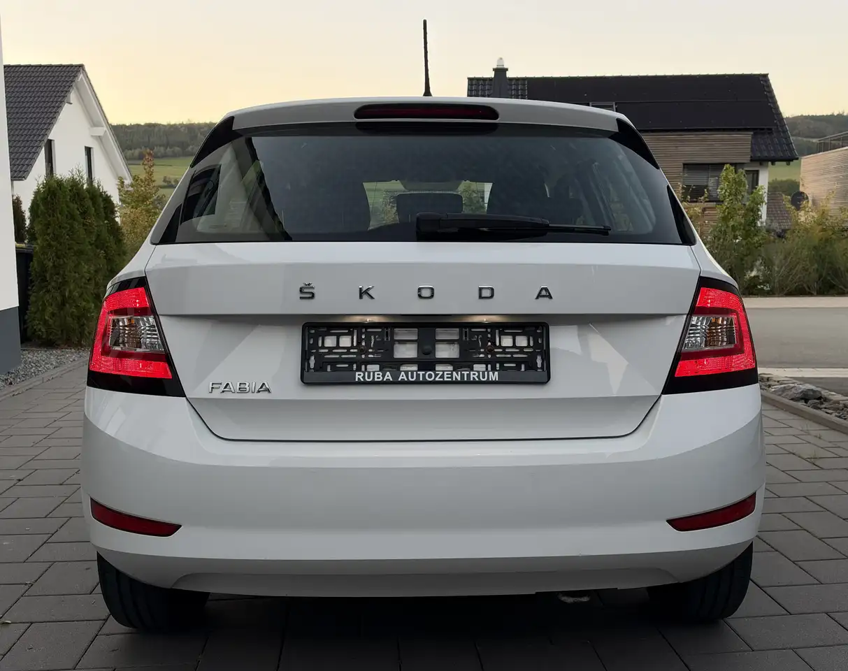 Skoda Fabia — photo 4 sur 15