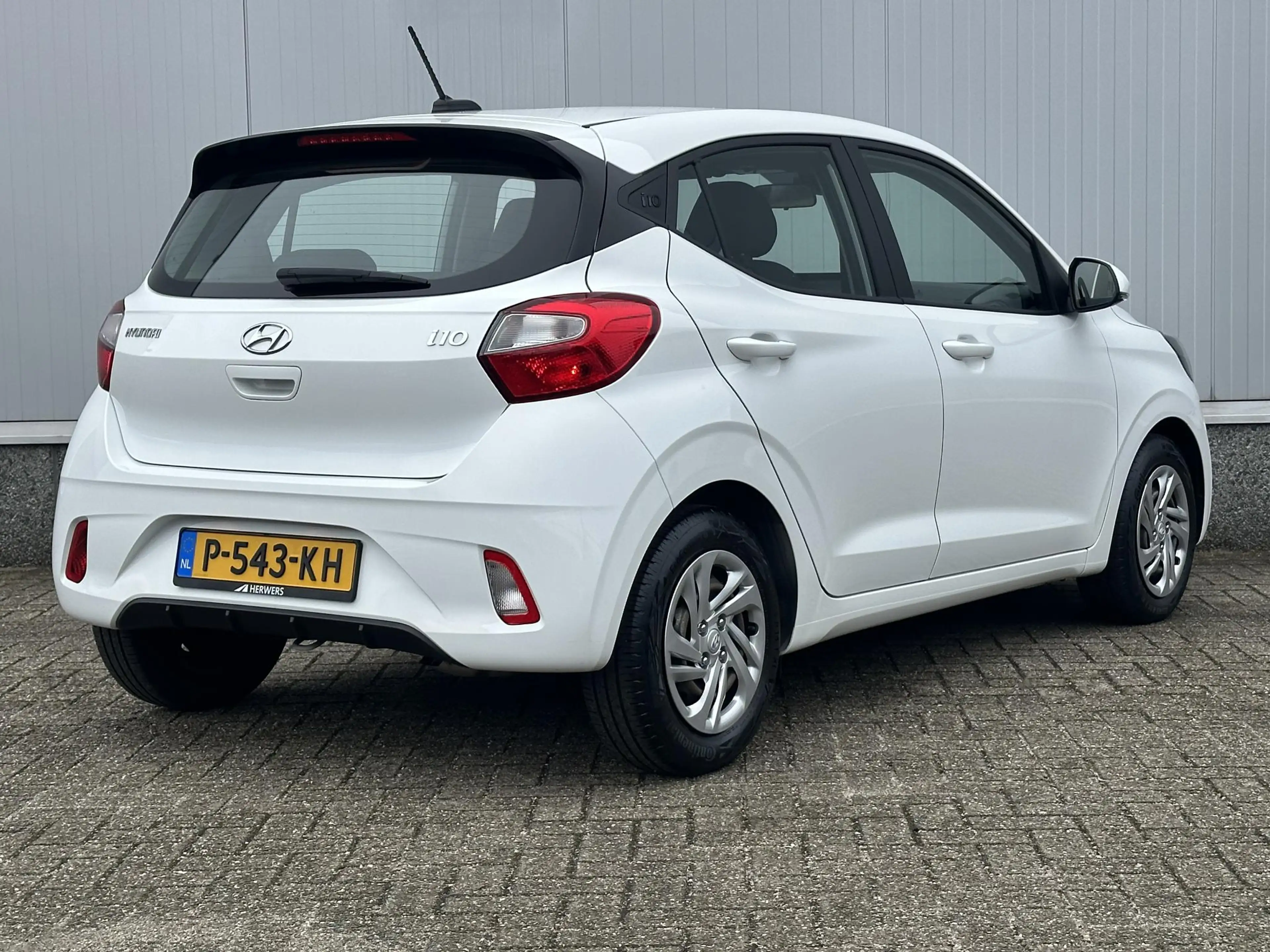 Hyundai i10 1.0 Comfort / Apple Carplay/Android Auto / Airco / — photo 3
