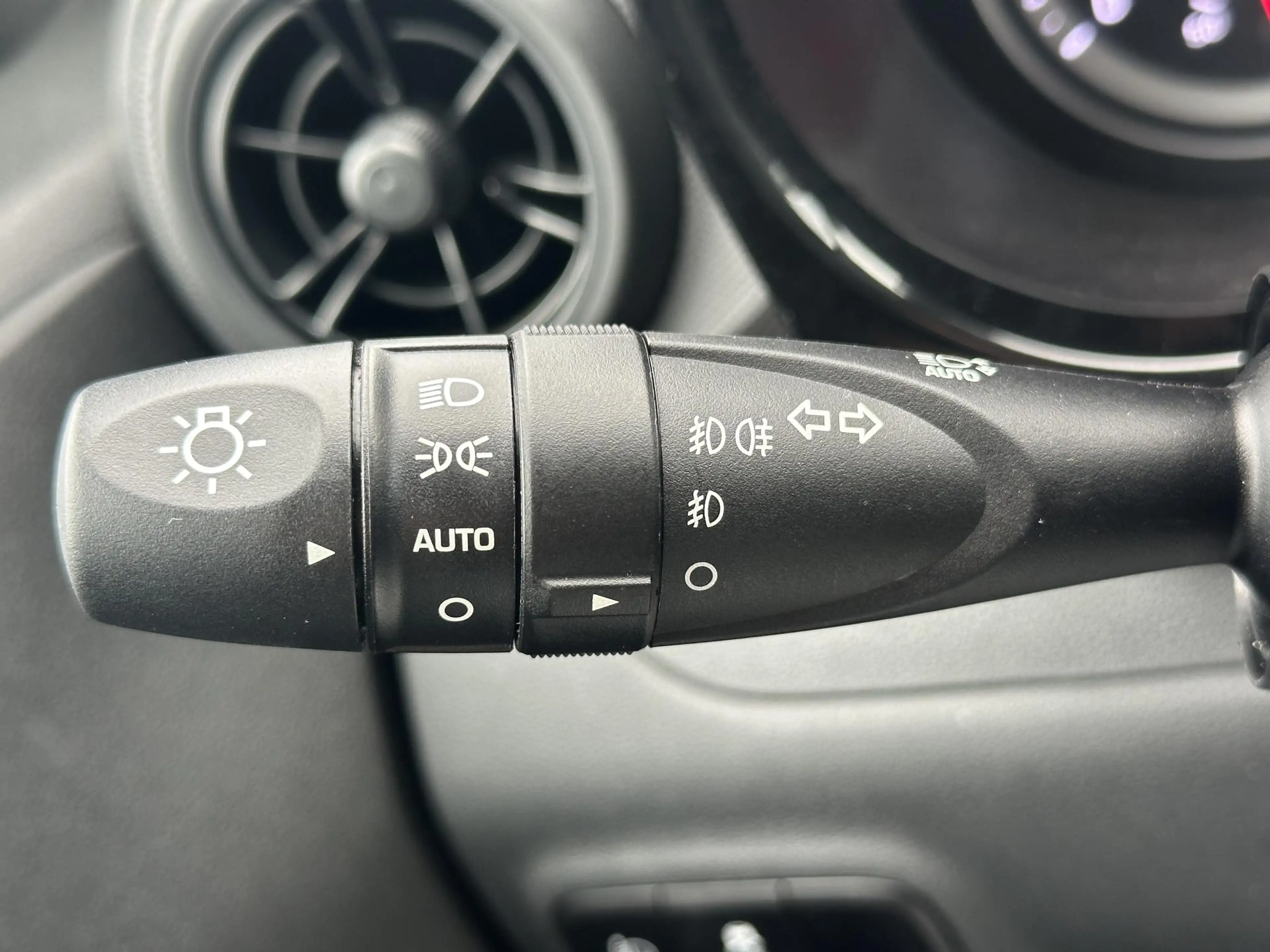Hyundai i10 1.0 Comfort / Apple Carplay/Android Auto / Airco / — photo 31