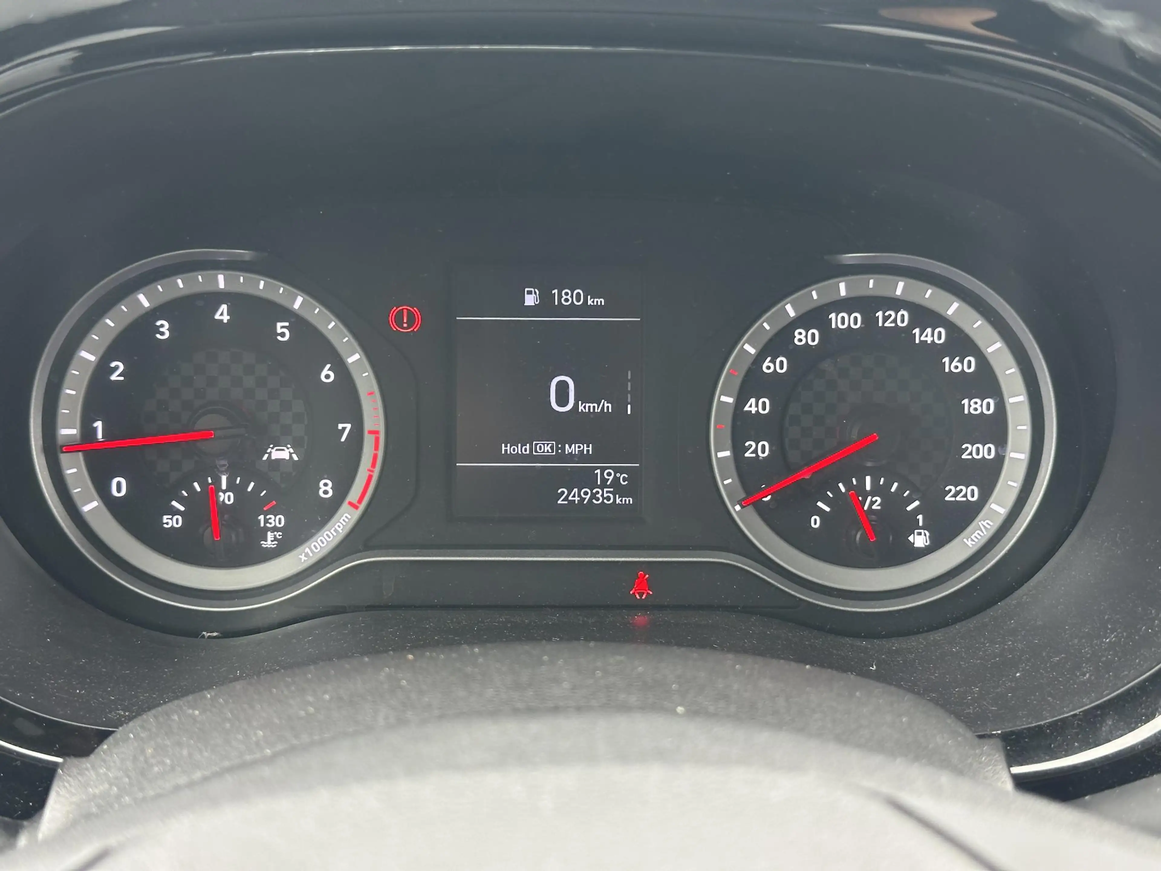 Hyundai i10 1.0 Comfort / Apple Carplay/Android Auto / Airco / — photo 18