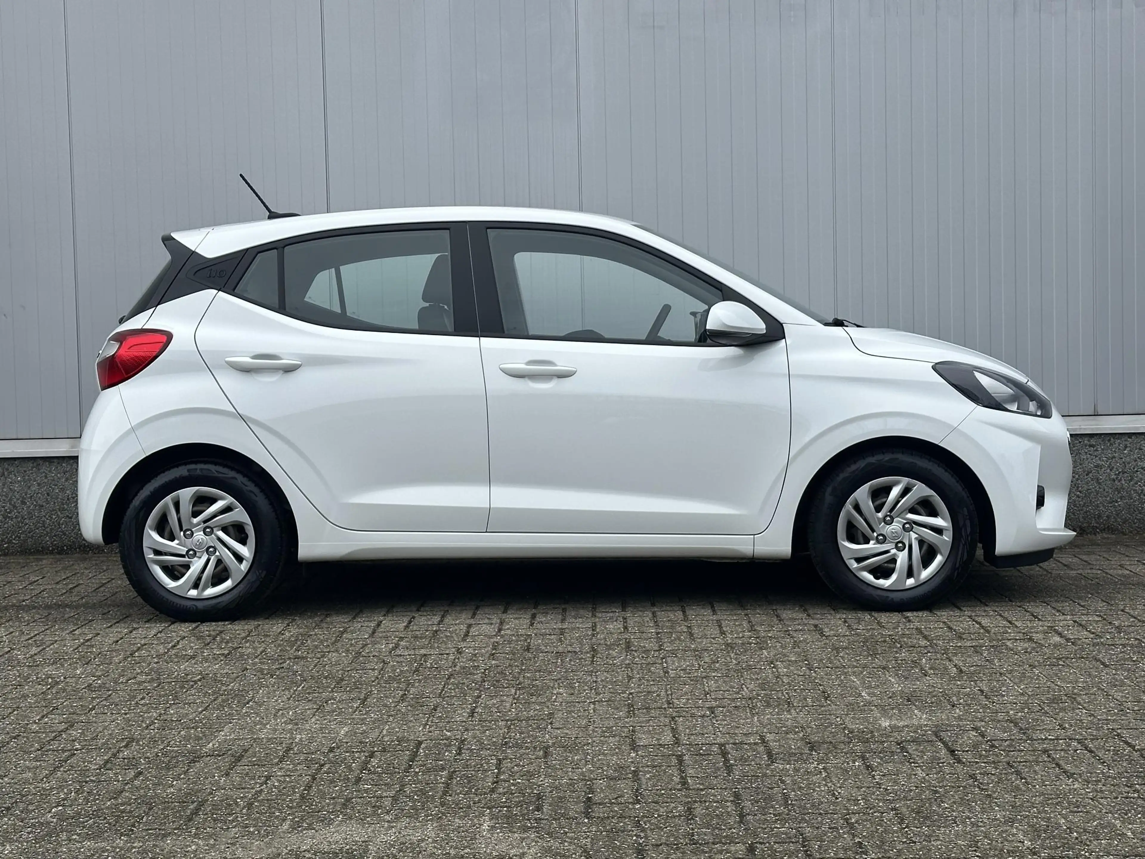 Hyundai i10 1.0 Comfort / Apple Carplay/Android Auto / Airco / — photo 15