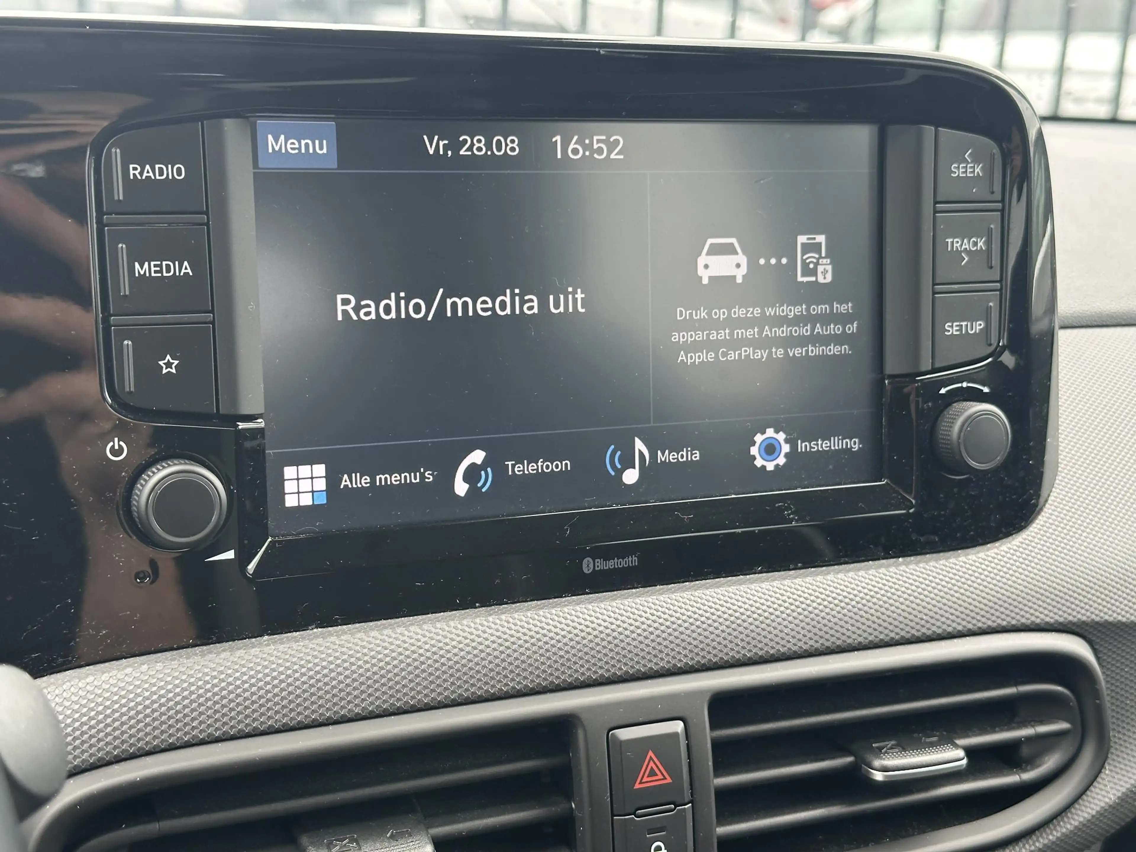 Hyundai i10 1.0 Comfort / Apple Carplay/Android Auto / Airco / — photo 11