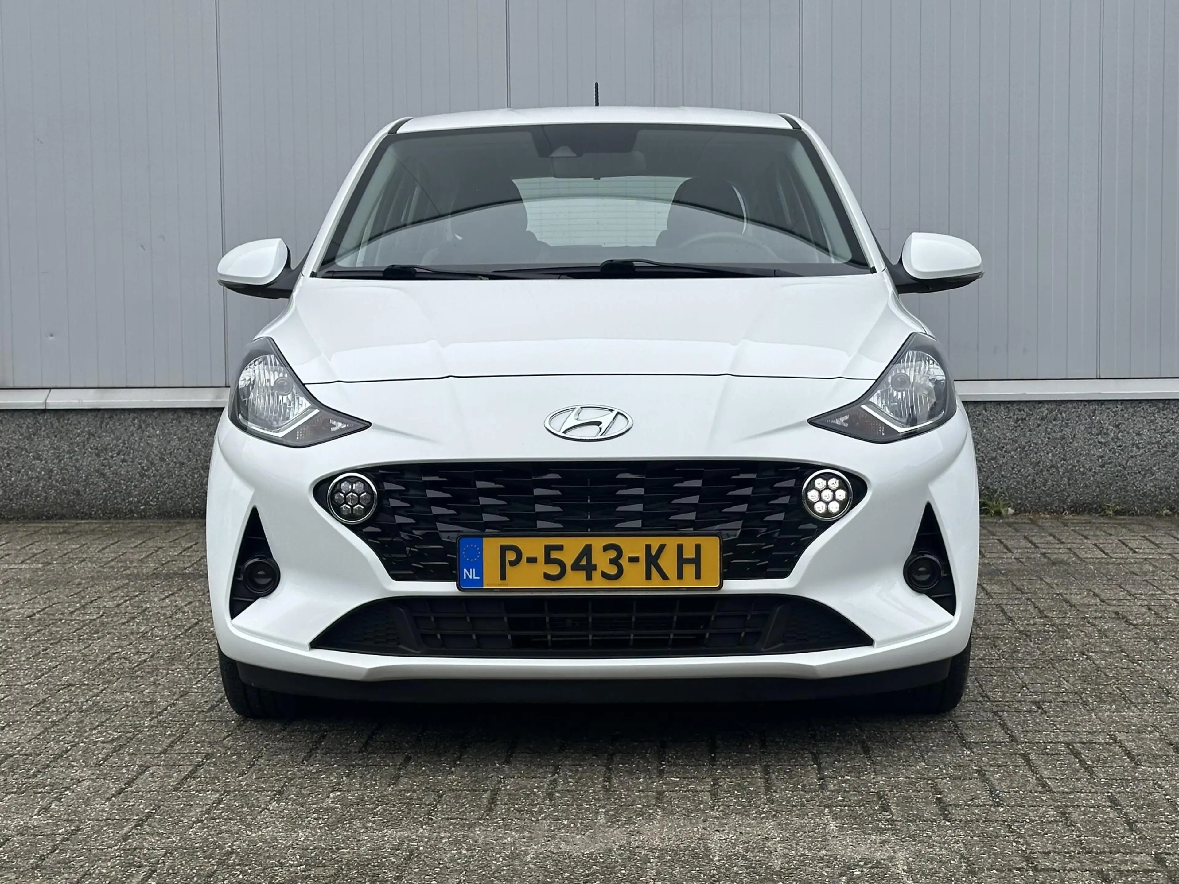 Hyundai i10 1.0 Comfort / Apple Carplay/Android Auto / Airco / — photo 35