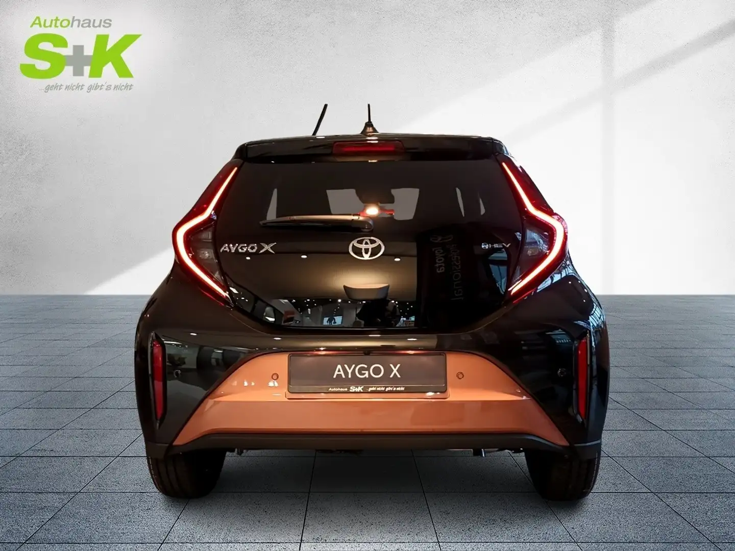 Toyota Aygo X 1,5 Hybrid Teamplayer*CARPLAY+SAFETYSENSE+LED* Brons - 2