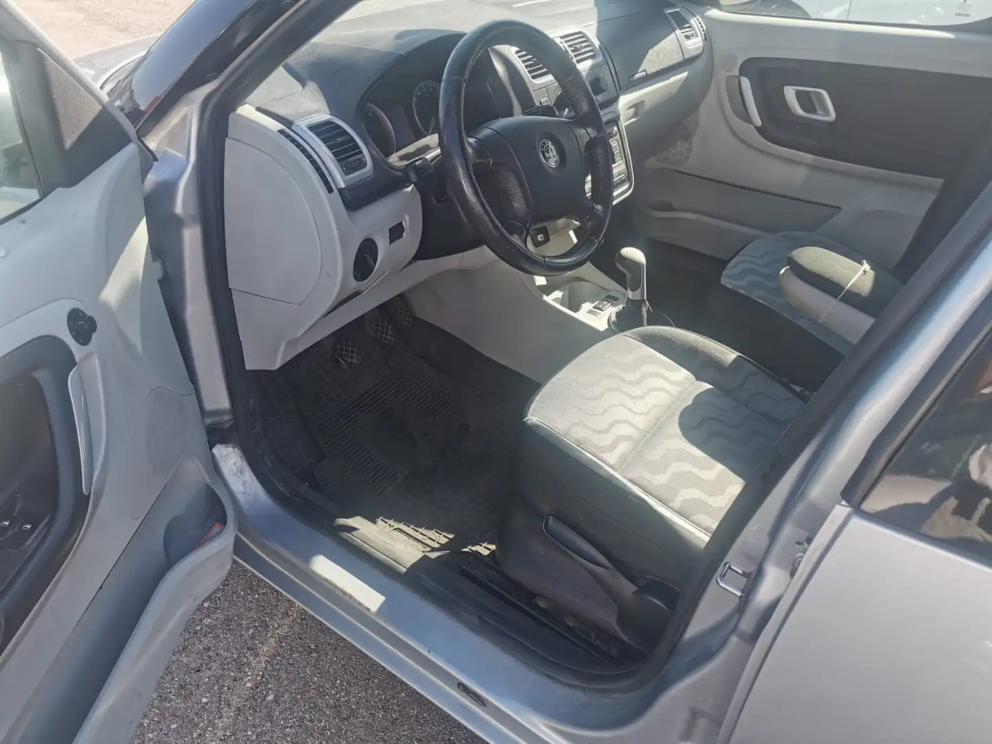 Skoda Roomster Style Silber - 2